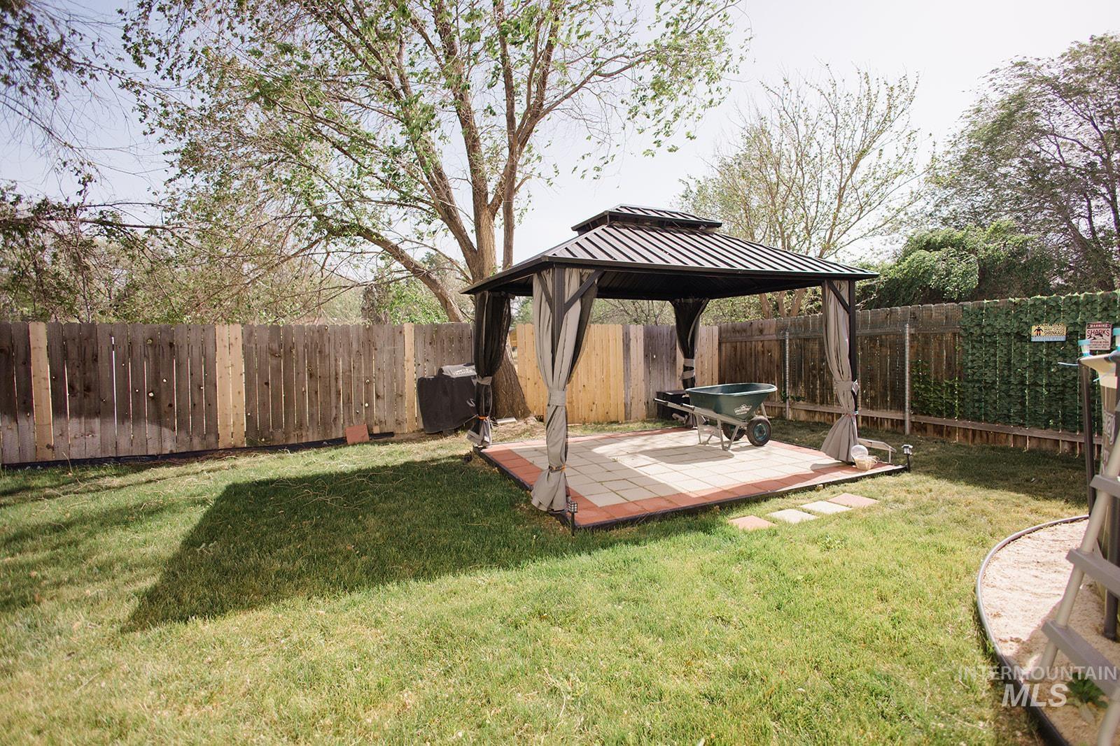 1089 NW Amanda Rae, Mountain Home, Idaho 83647, 3 Bedrooms, 2 Bathrooms, Residential For Sale, Price $385,000, 98986390