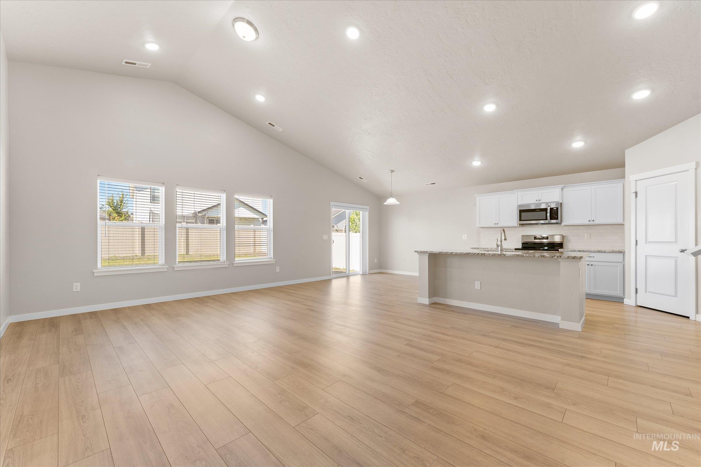 3789 S Walnut Ridge Way, Nampa, Idaho 83686, 4 Bedrooms, 2 Bathrooms, Residential For Sale, Price $489,000, 98986393