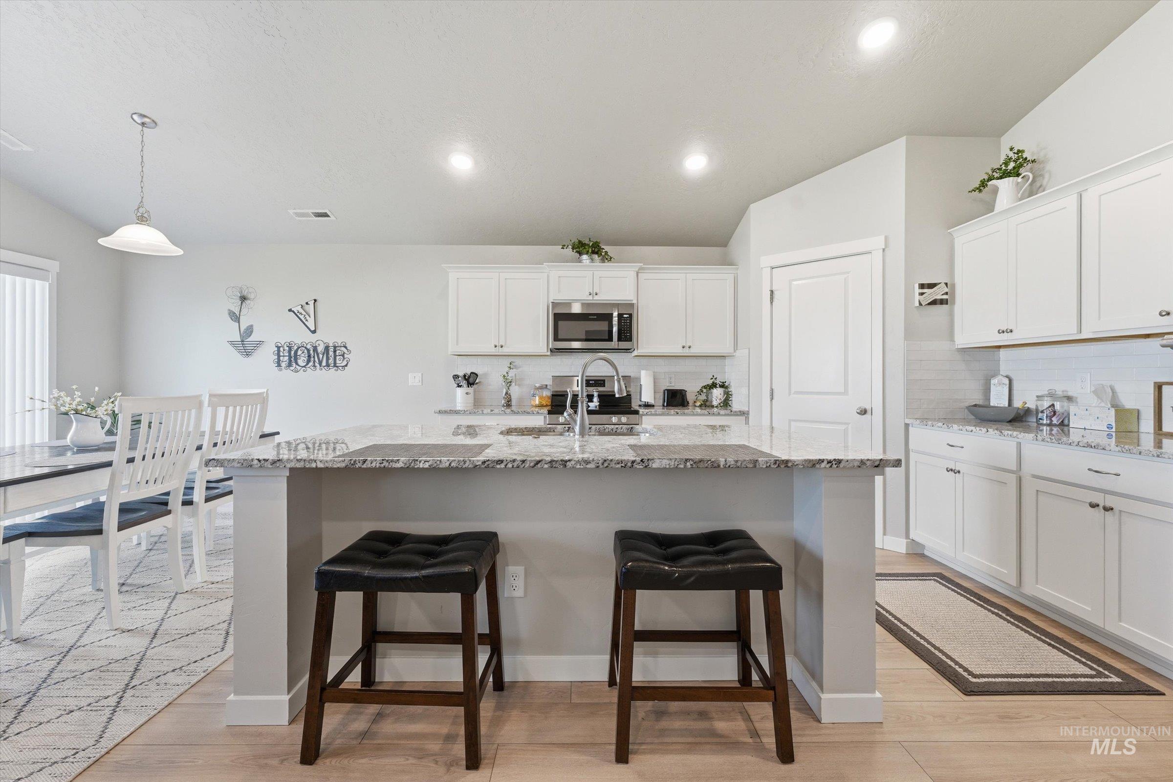 3789 S Walnut Ridge Way, Nampa, Idaho 83686, 4 Bedrooms, 2 Bathrooms, Residential For Sale, Price $509,000, 98986393