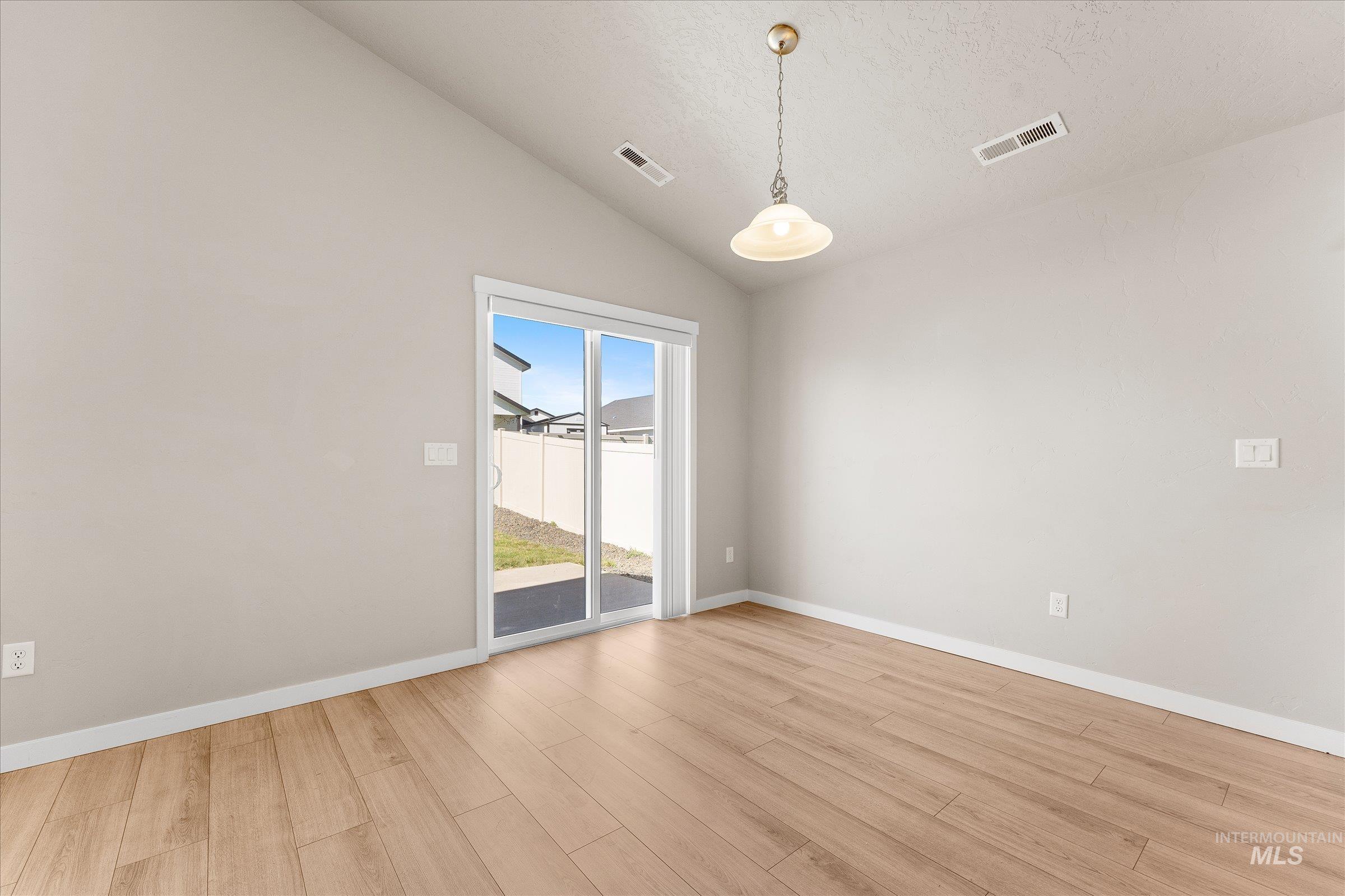 3789 S Walnut Ridge Way, Nampa, Idaho 83686, 4 Bedrooms, 2 Bathrooms, Residential For Sale, Price $489,000, 98986393