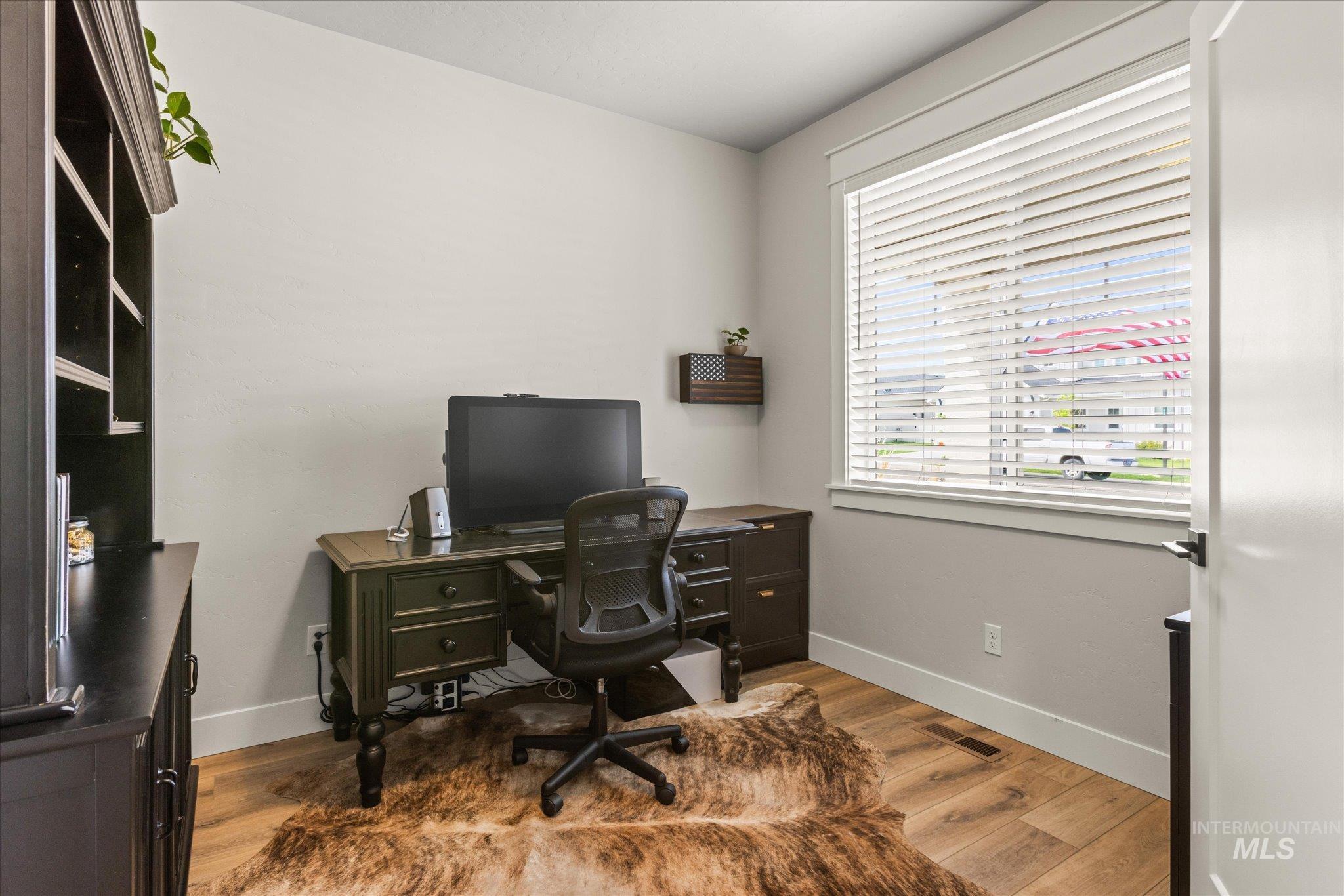 12656 S Farrara Way, Nampa, Idaho 83686, 4 Bedrooms, 3 Bathrooms, Residential For Sale, Price $525,000,MLS 98986394