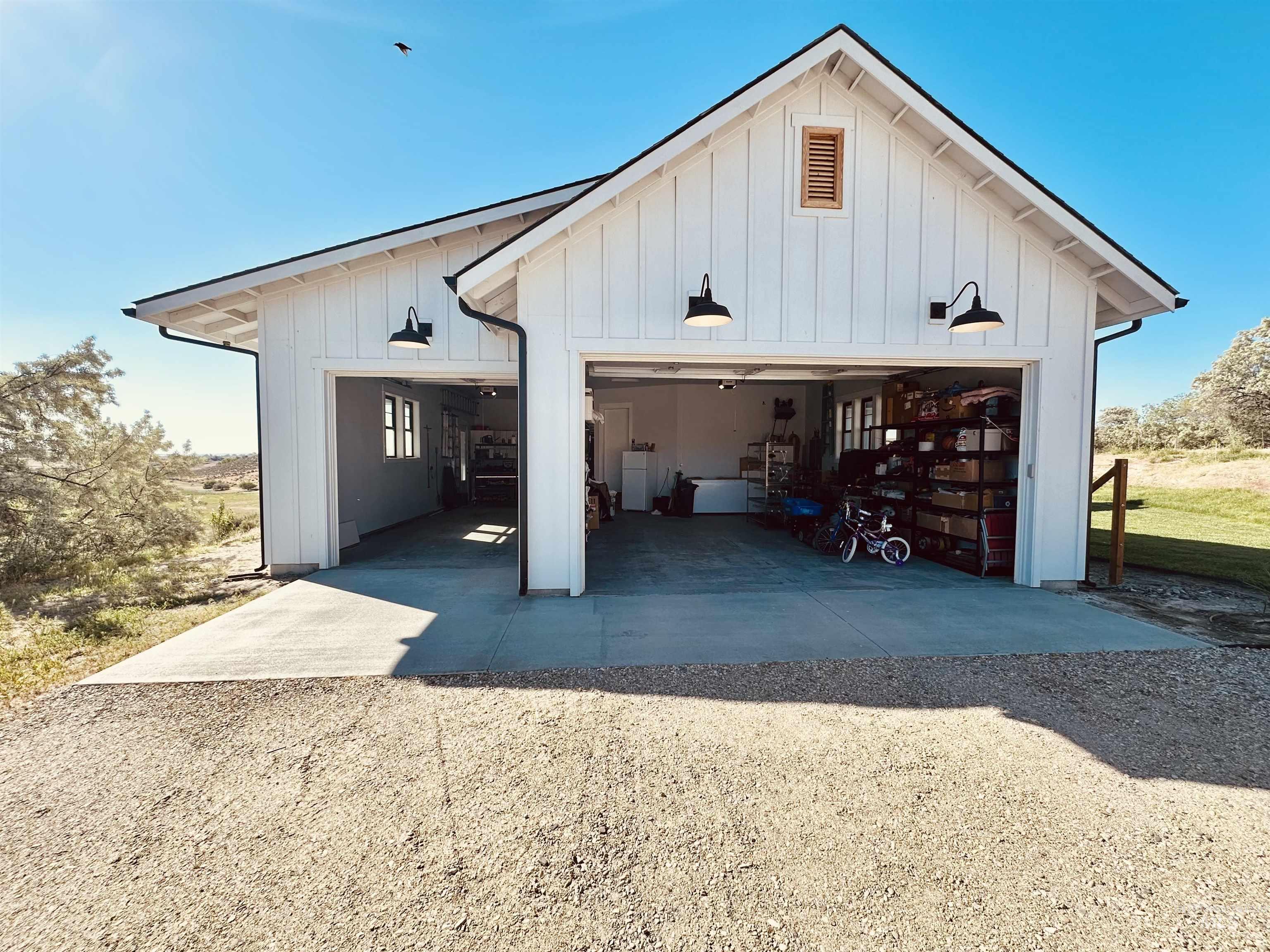 876 Coyote Gulch Rd, Adrian, Oregon 97901, 4 Bedrooms, 5 Bathrooms, Residential For Sale, Price $939,750, 98986395