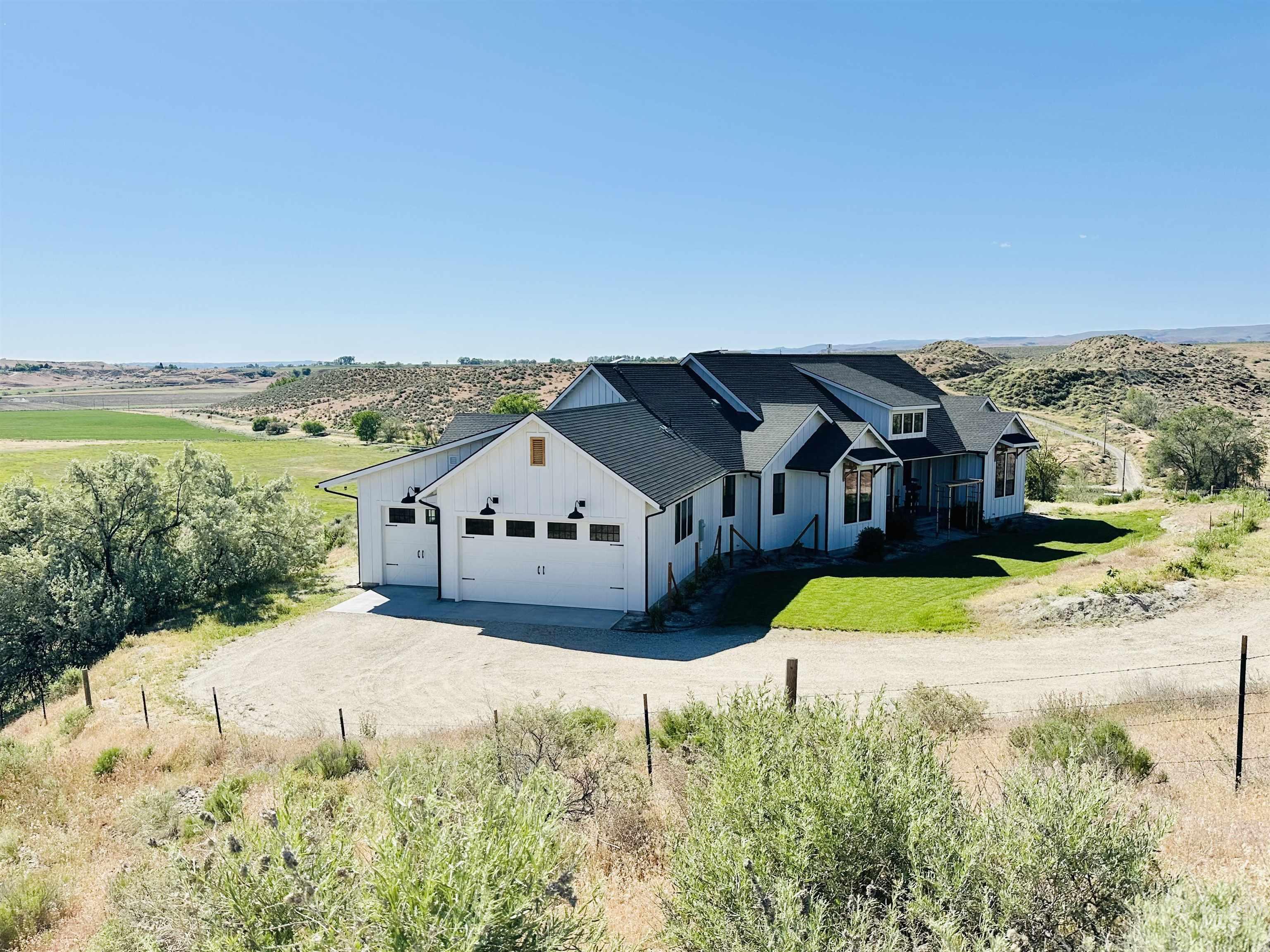 876 Coyote Gulch Rd, Adrian, Oregon 97901, 4 Bedrooms, 5 Bathrooms, Residential For Sale, Price $939,750, 98986395