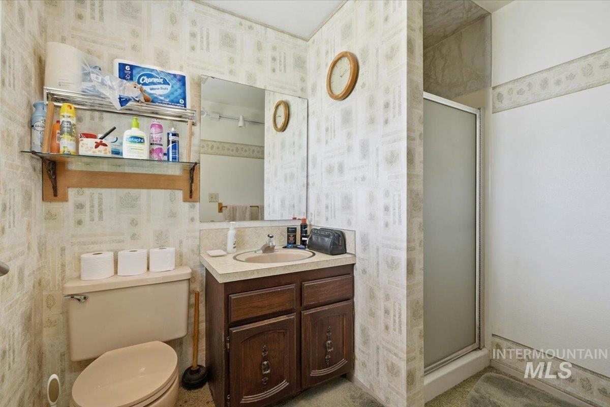 2950 S Auburn, Boise, Idaho 83705, 3 Bedrooms, 2 Bathrooms, Residential For Sale, Price $399,000, 98986397