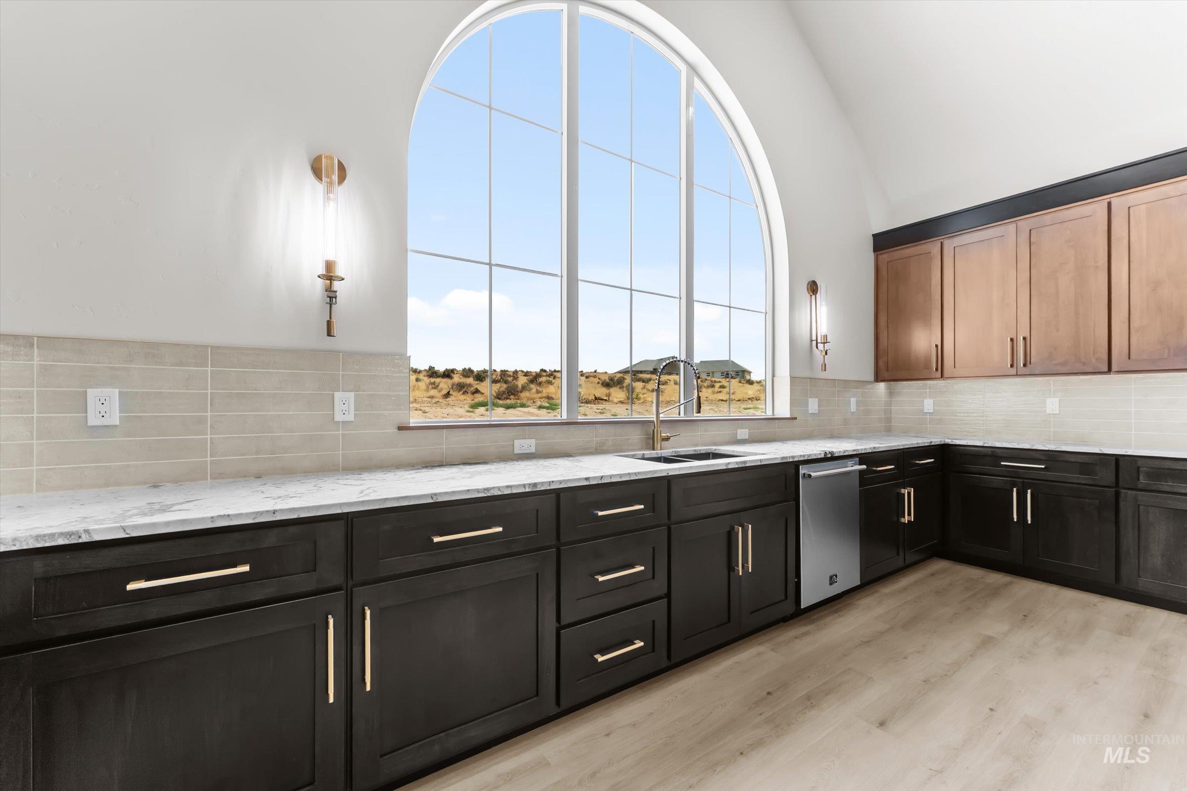 27502 Commerce Comet Way, Caldwell, Idaho 83607, 3 Bedrooms, 2.5 Bathrooms, Residential For Sale, Price $1,149,000,MLS 98986398