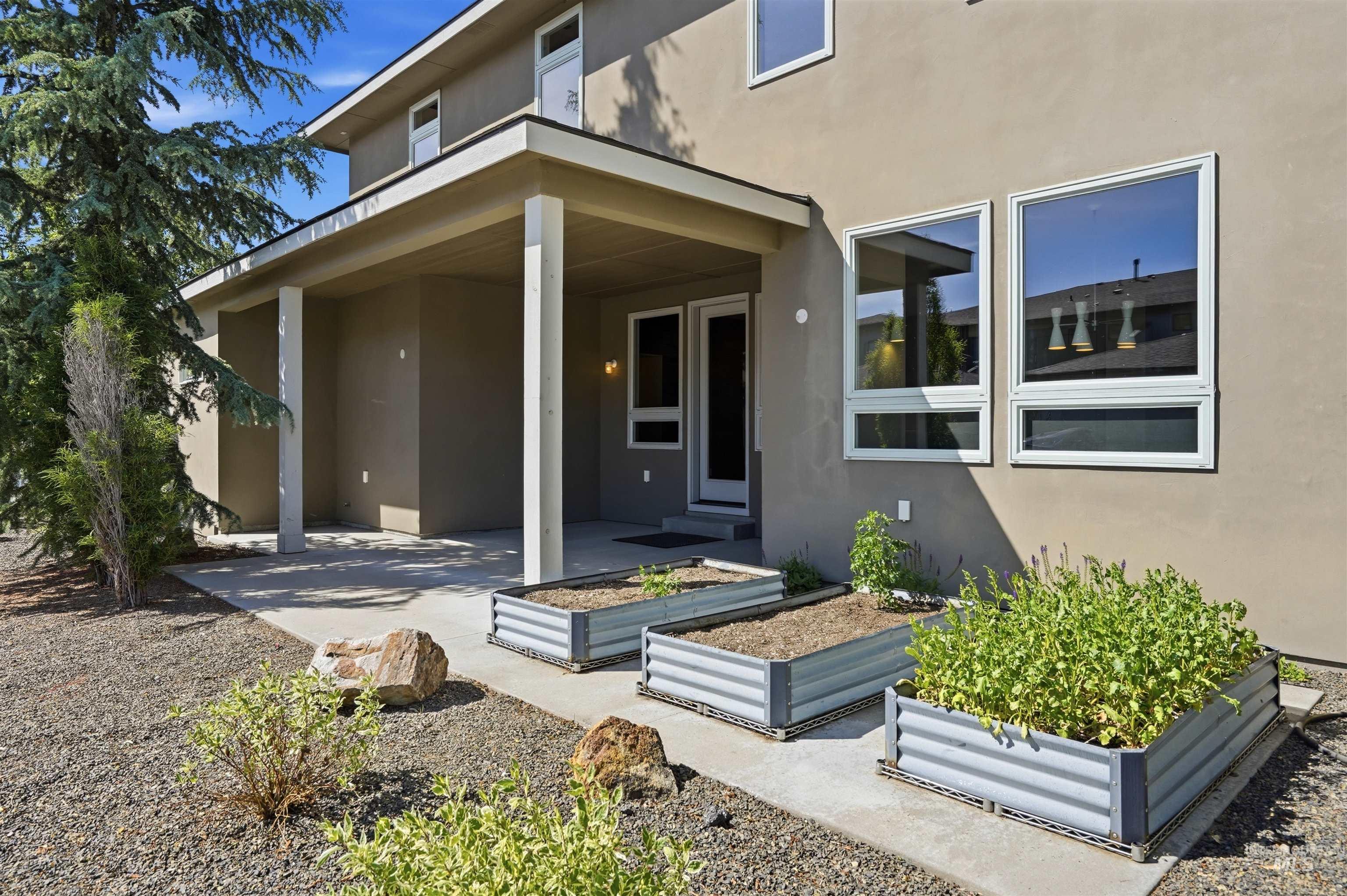 2875 Palmatier Way, Boise, Idaho 83716, 4 Bedrooms, 2.5 Bathrooms, Residential For Sale, Price $775,000, 98986399