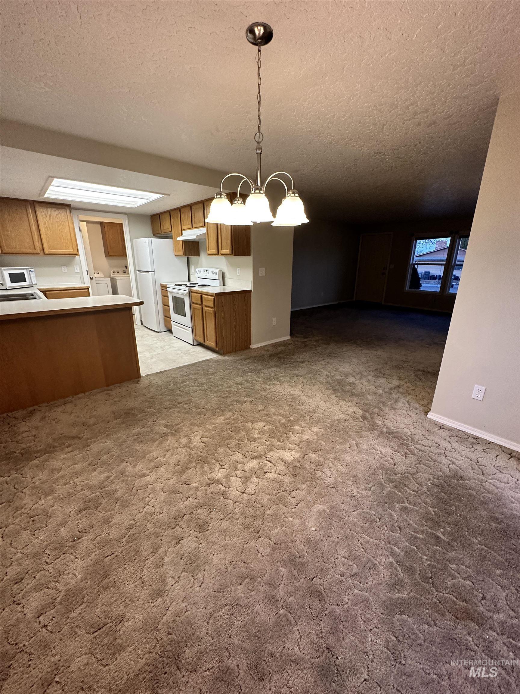 2110/2112 S Juniper St, Nampa, Idaho 83686, 2 Bedrooms, 1.5 Bathrooms, Residential Income For Sale, Price $484,990, 98986400