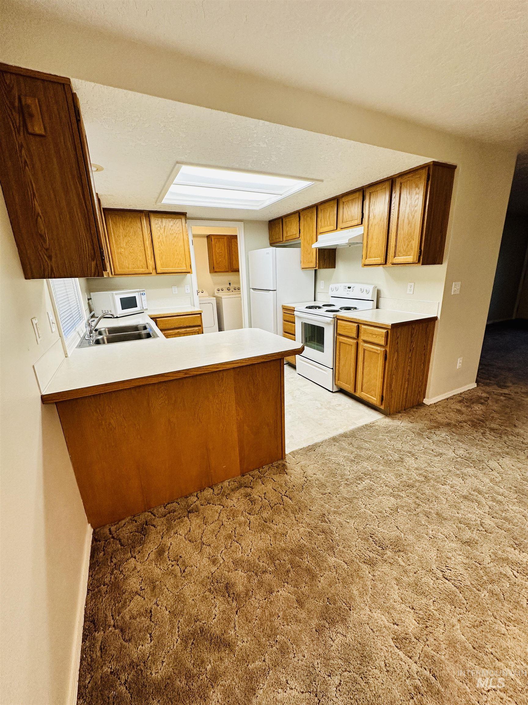 2110/2112 S Juniper St, Nampa, Idaho 83686, 2 Bedrooms, 1.5 Bathrooms, Residential Income For Sale, Price $484,990, 98986400