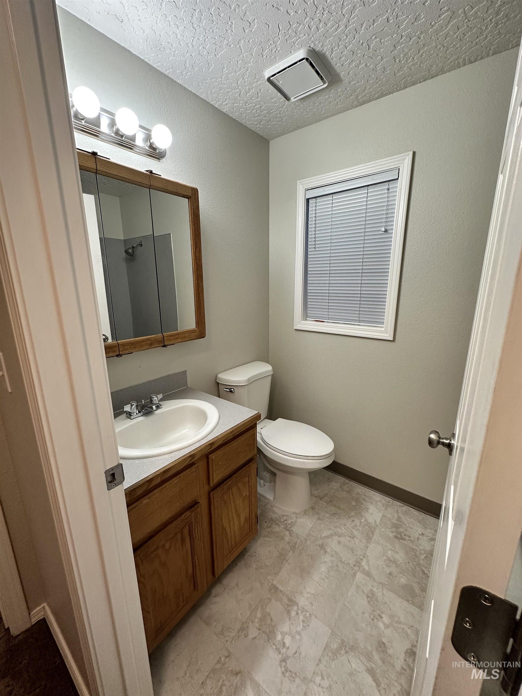 2110/2112 S Juniper St, Nampa, Idaho 83686, 2 Bedrooms, 1.5 Bathrooms, Residential Income For Sale, Price $484,990, 98986400