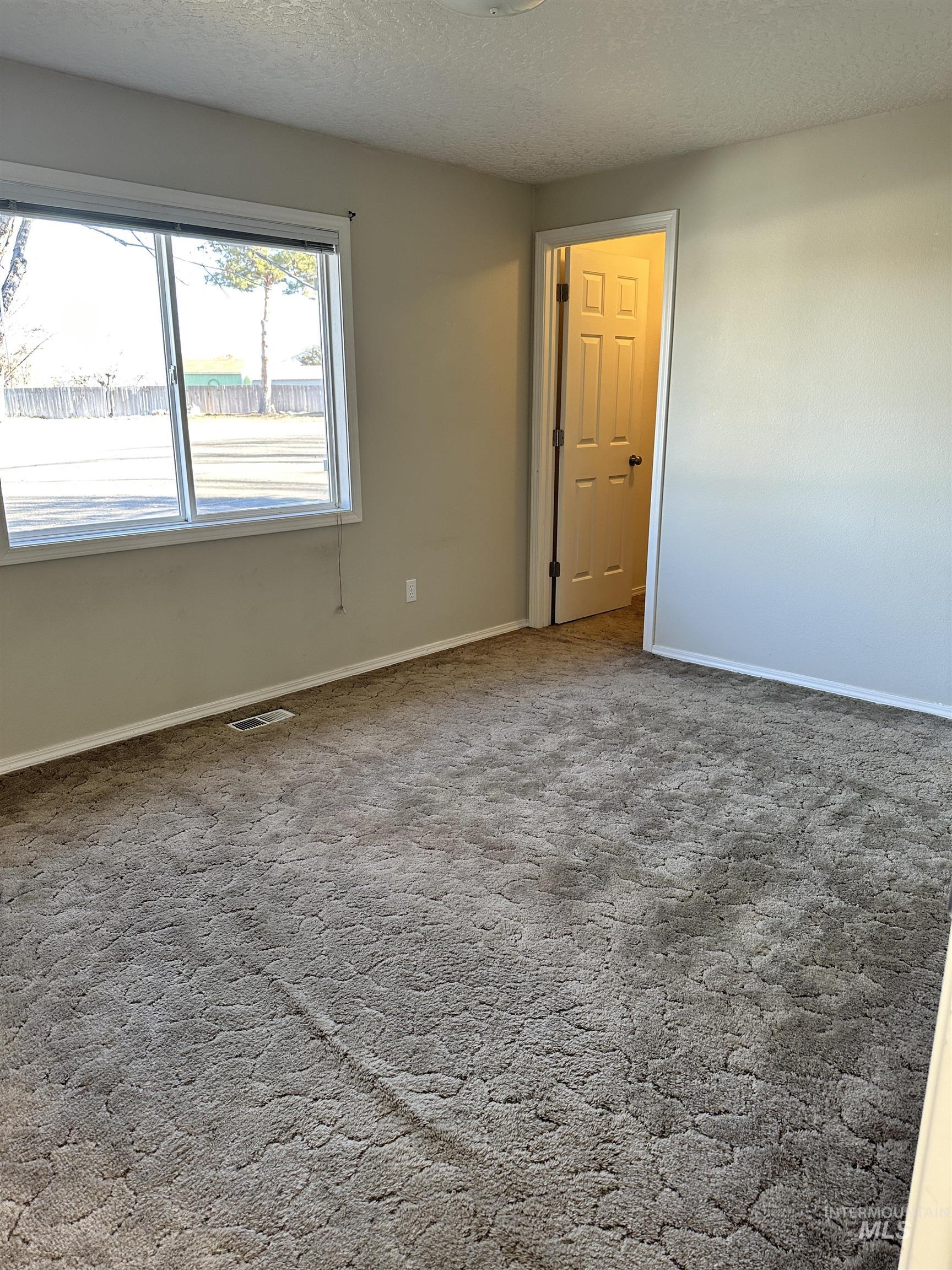 2110/2112 S Juniper St, Nampa, Idaho 83686, 2 Bedrooms, 1.5 Bathrooms, Residential Income For Sale, Price $484,990, 98986400