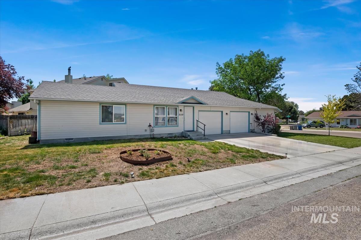 2110/2112 S Juniper St, Nampa, Idaho 83686, 2 Bedrooms, 1.5 Bathrooms, Residential Income For Sale, Price $484,990, 98986400