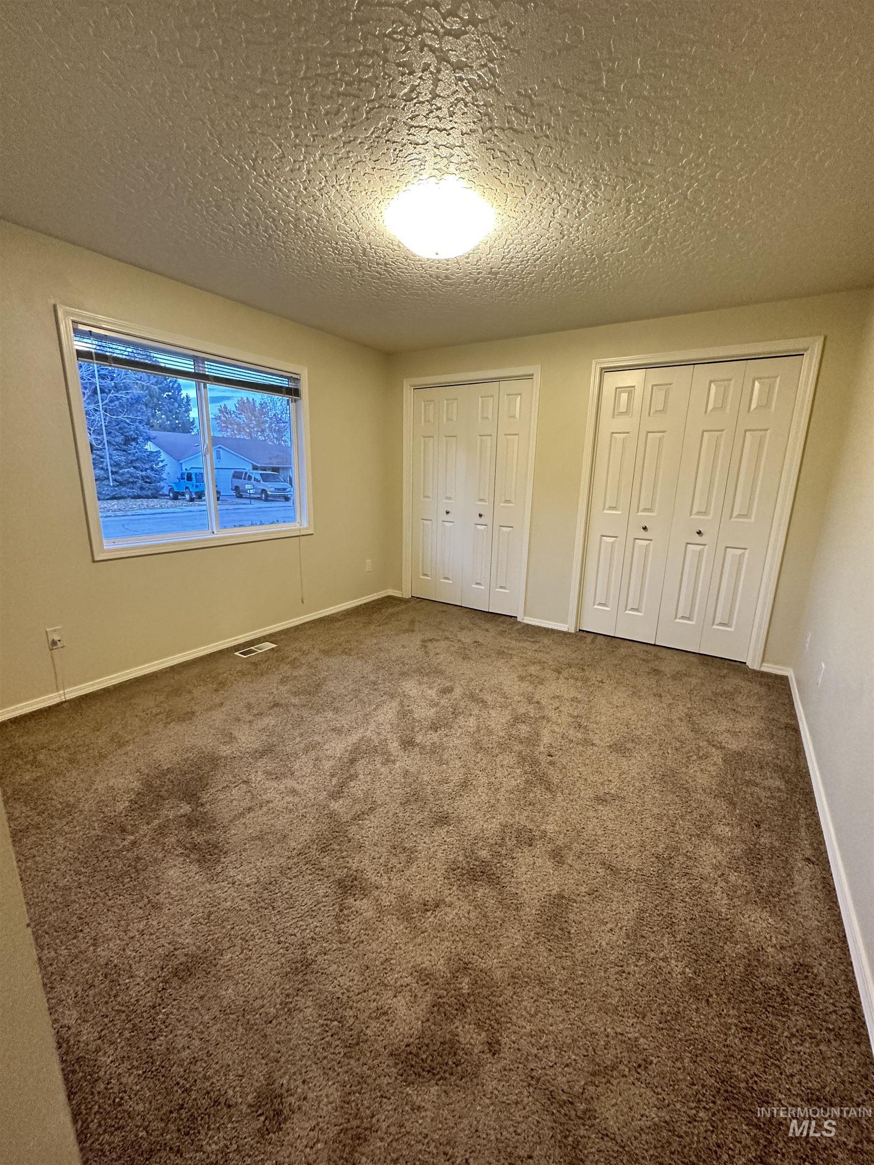 2110/2112 S Juniper St, Nampa, Idaho 83686, 2 Bedrooms, 1.5 Bathrooms, Residential Income For Sale, Price $484,990, 98986400