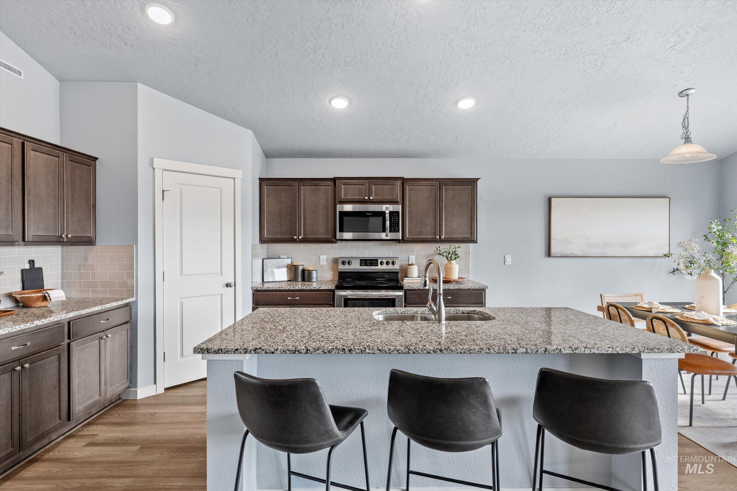 19263 Crazy Bear Way, Caldwell, Idaho 83605, 4 Bedrooms, 2 Bathrooms, Residential For Sale, Price $495,000,MLS 98986401