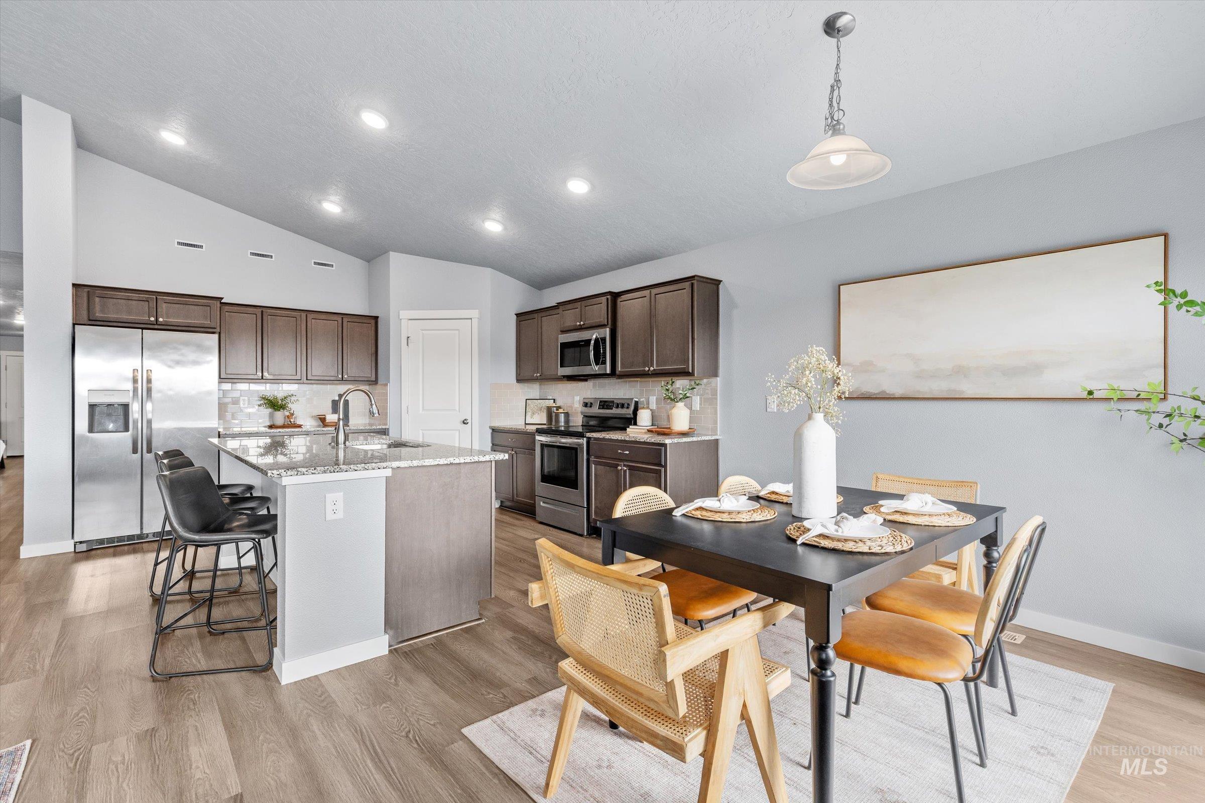 19263 Crazy Bear Way, Caldwell, Idaho 83605, 4 Bedrooms, 2 Bathrooms, Residential For Sale, Price $495,000,MLS 98986401