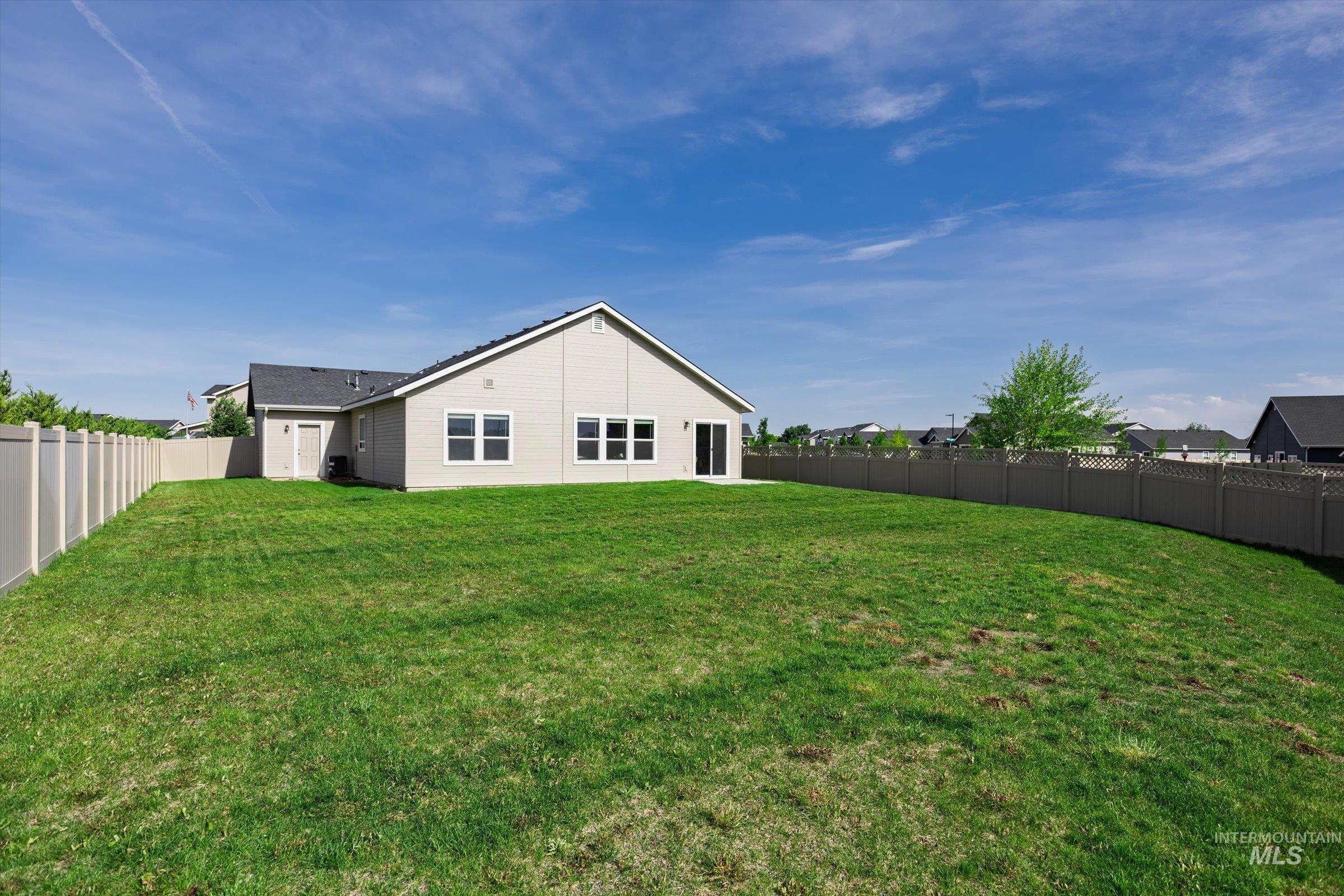 19263 Crazy Bear Way, Caldwell, Idaho 83605, 4 Bedrooms, 2 Bathrooms, Residential For Sale, Price $495,000,MLS 98986401