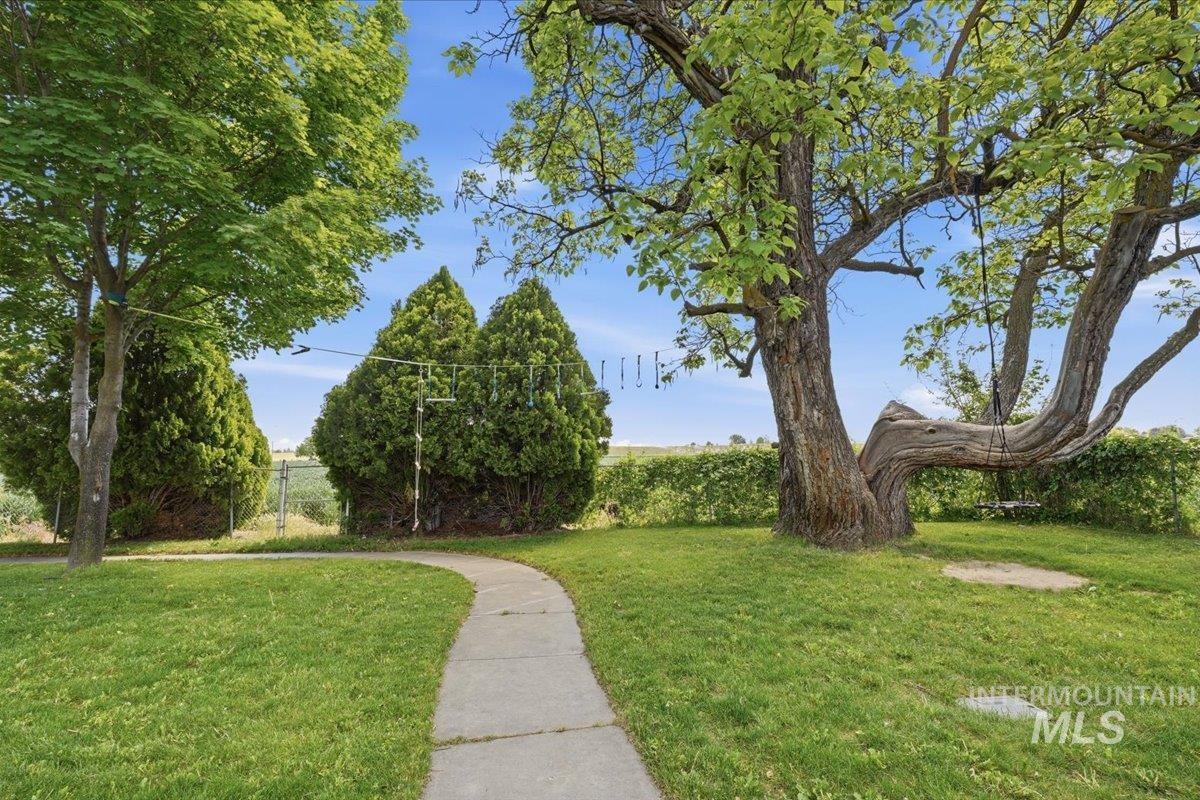 18611 Upper Pleasant Ridge Rd, Caldwell, Idaho 83607, 7 Bedrooms, 4 Bathrooms, Residential For Sale, Price $499,000,MLS 98986402