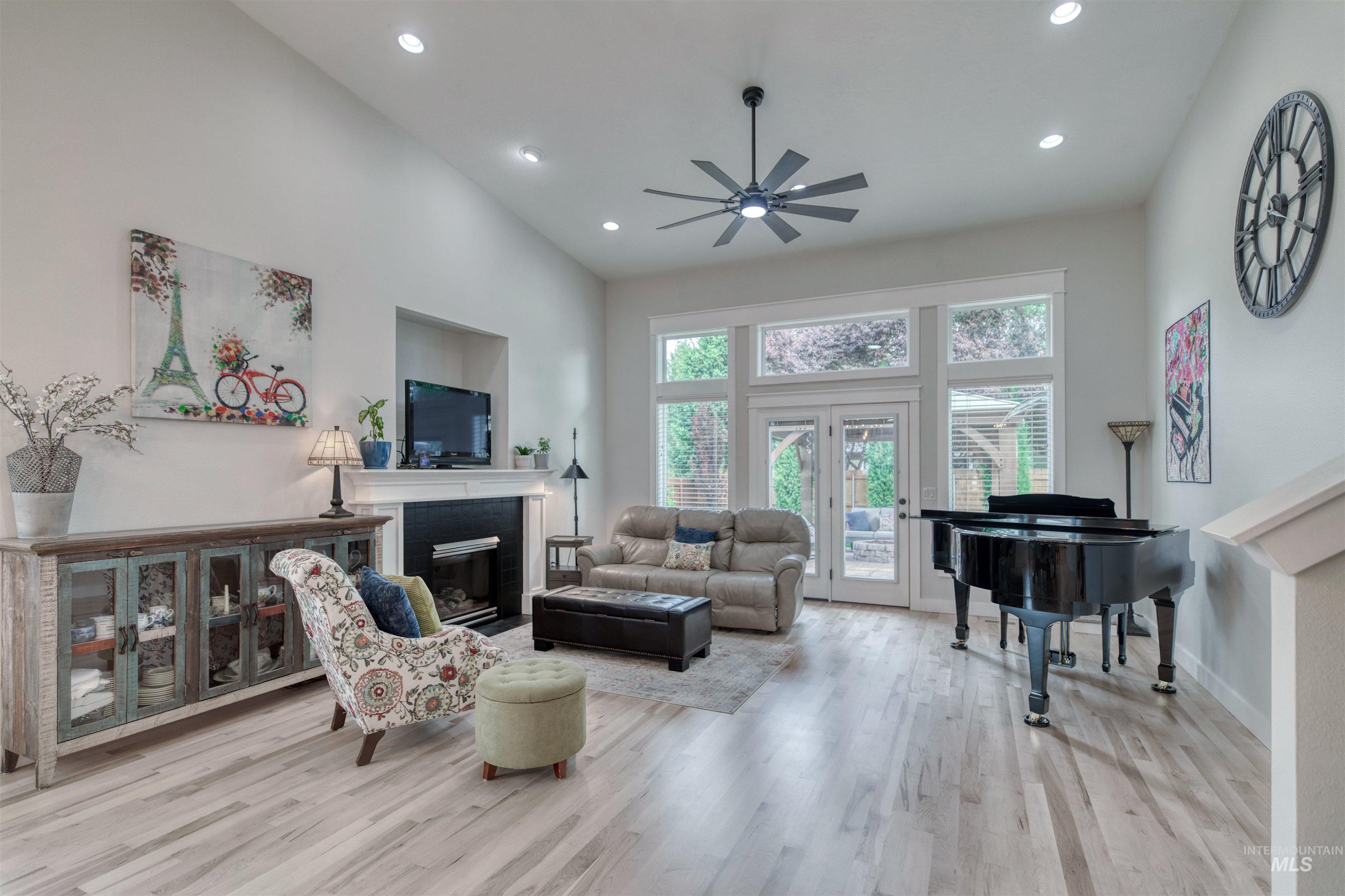 12420 W Murchison St, Boise, Idaho 83709-5590, 3 Bedrooms, 2.5 Bathrooms, Residential For Sale, Price $595,000,MLS 98986403