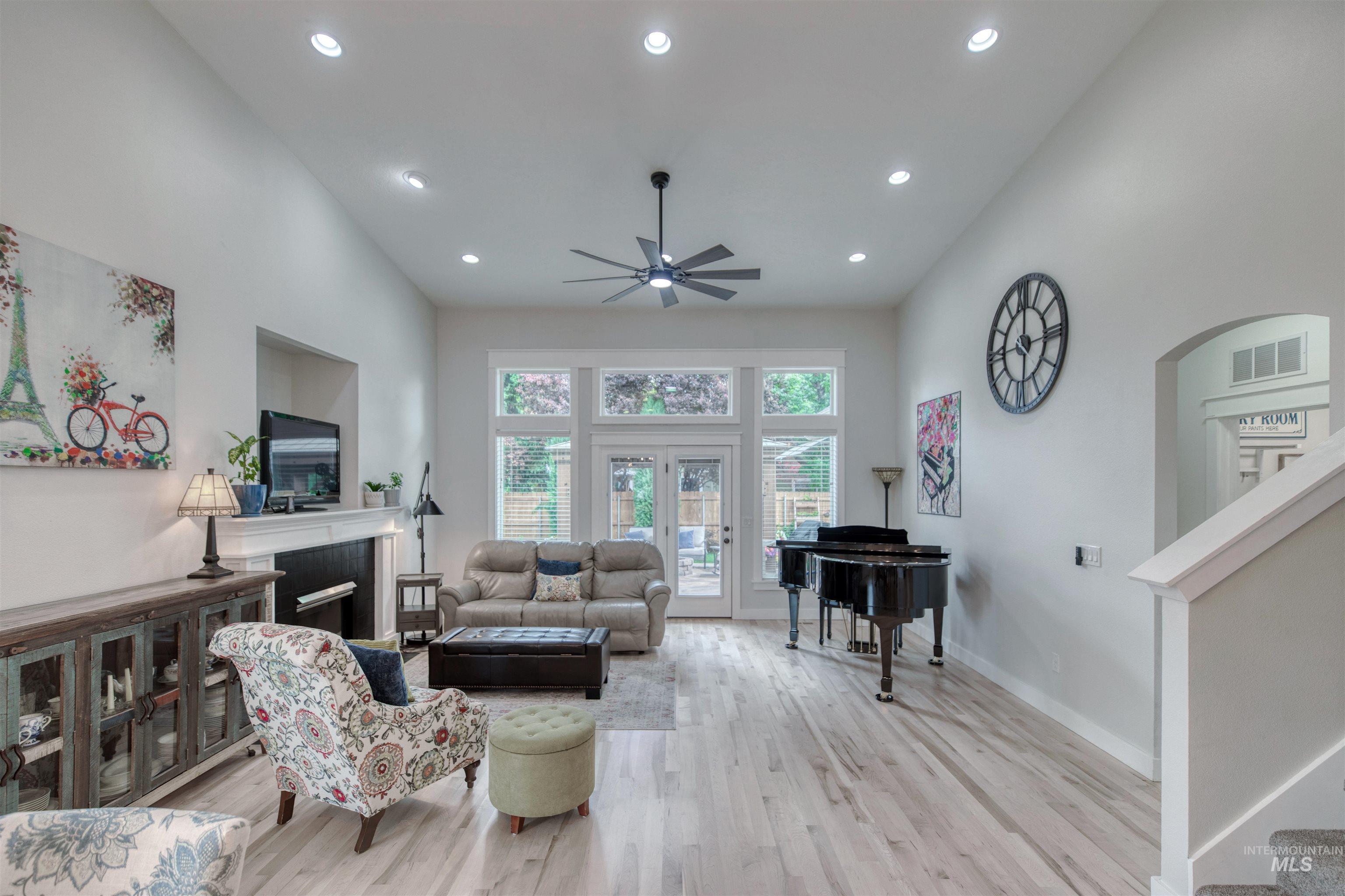 12420 W Murchison St, Boise, Idaho 83709-5590, 3 Bedrooms, 2.5 Bathrooms, Residential For Sale, Price $595,000,MLS 98986403