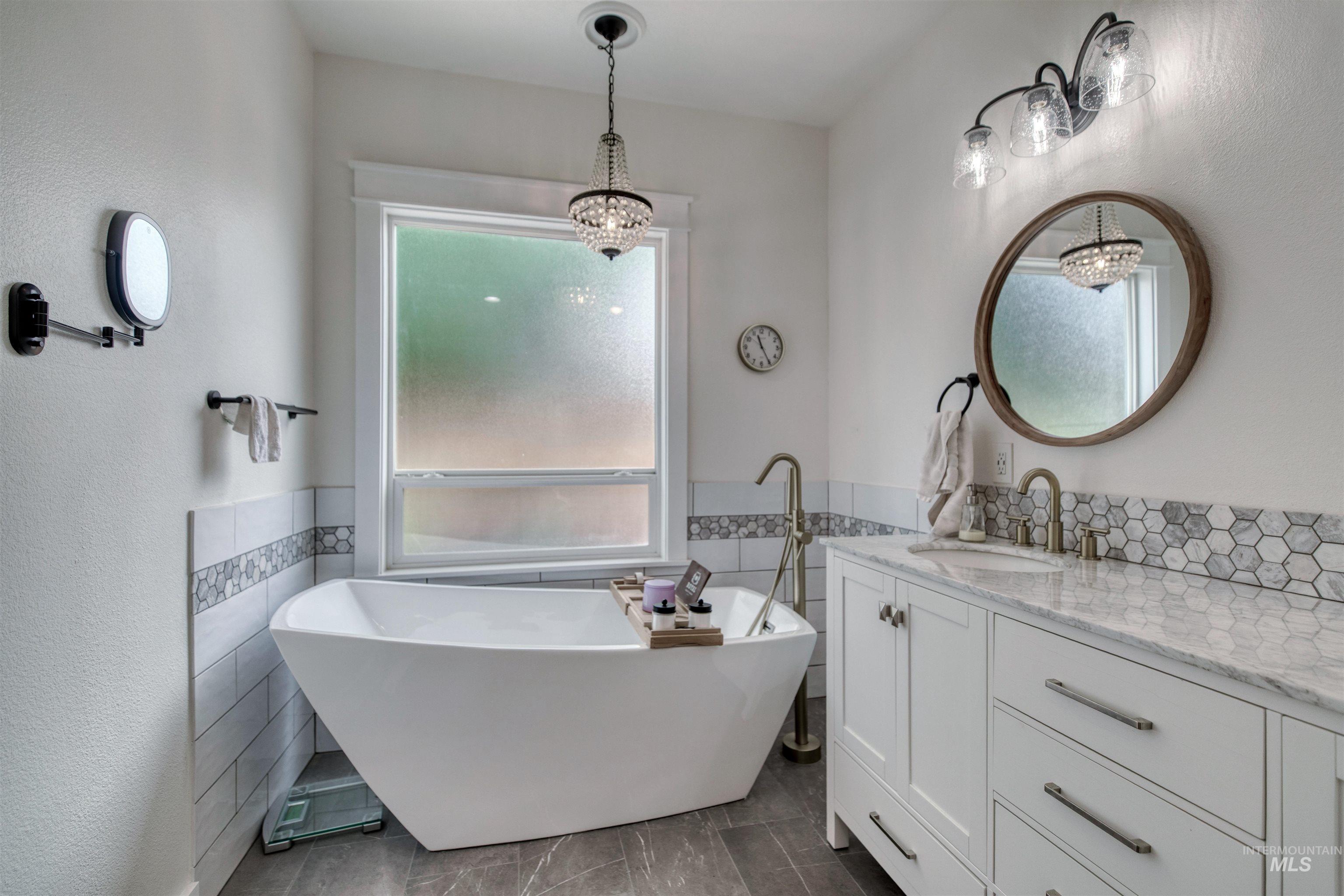 12420 W Murchison St, Boise, Idaho 83709-5590, 3 Bedrooms, 2.5 Bathrooms, Residential For Sale, Price $595,000,MLS 98986403