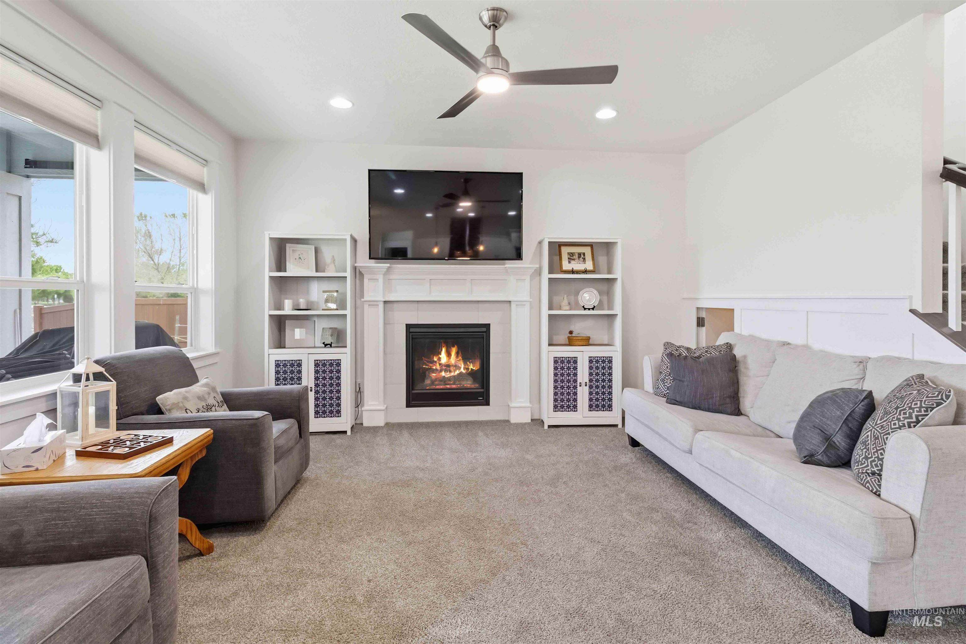 9561 W Wildbranch Dr., Star, Idaho 83669, 4 Bedrooms, 2.5 Bathrooms, Residential For Sale, Price $699,900,MLS 98986404
