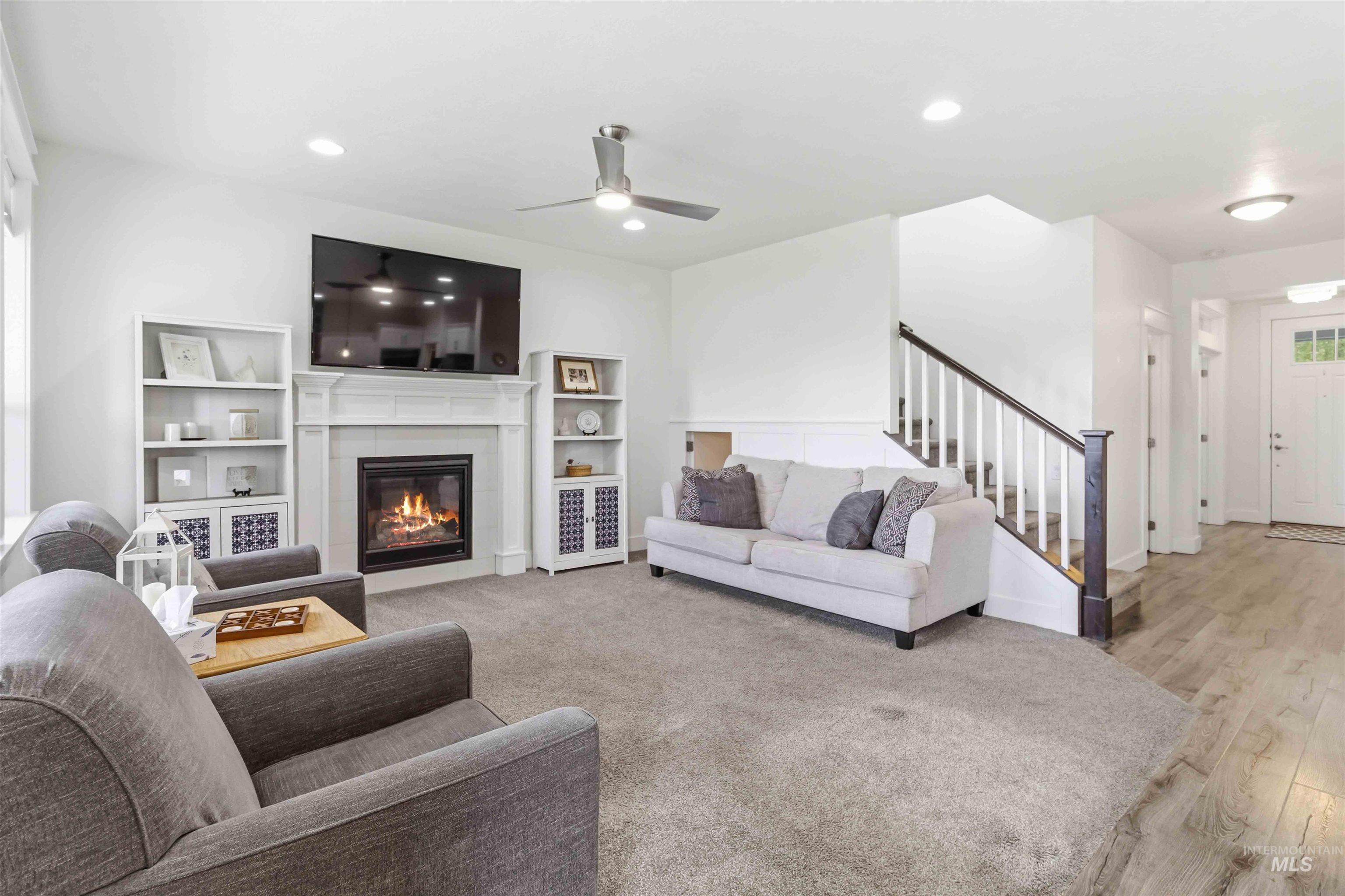 9561 W Wildbranch Dr., Star, Idaho 83669, 4 Bedrooms, 2.5 Bathrooms, Residential For Sale, Price $699,900,MLS 98986404