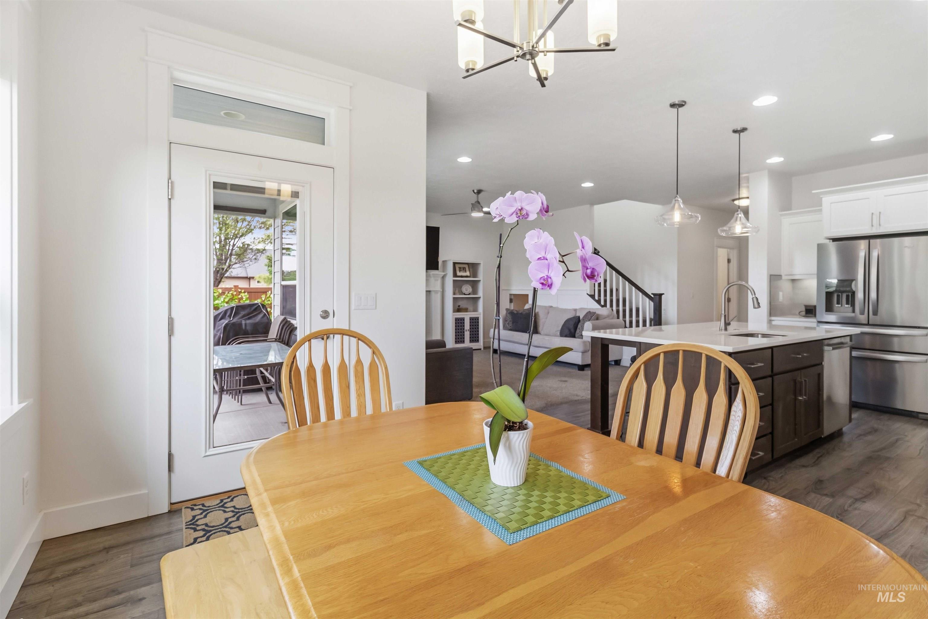 9561 W Wildbranch Dr., Star, Idaho 83669, 4 Bedrooms, 2.5 Bathrooms, Residential For Sale, Price $725,000, 98986404