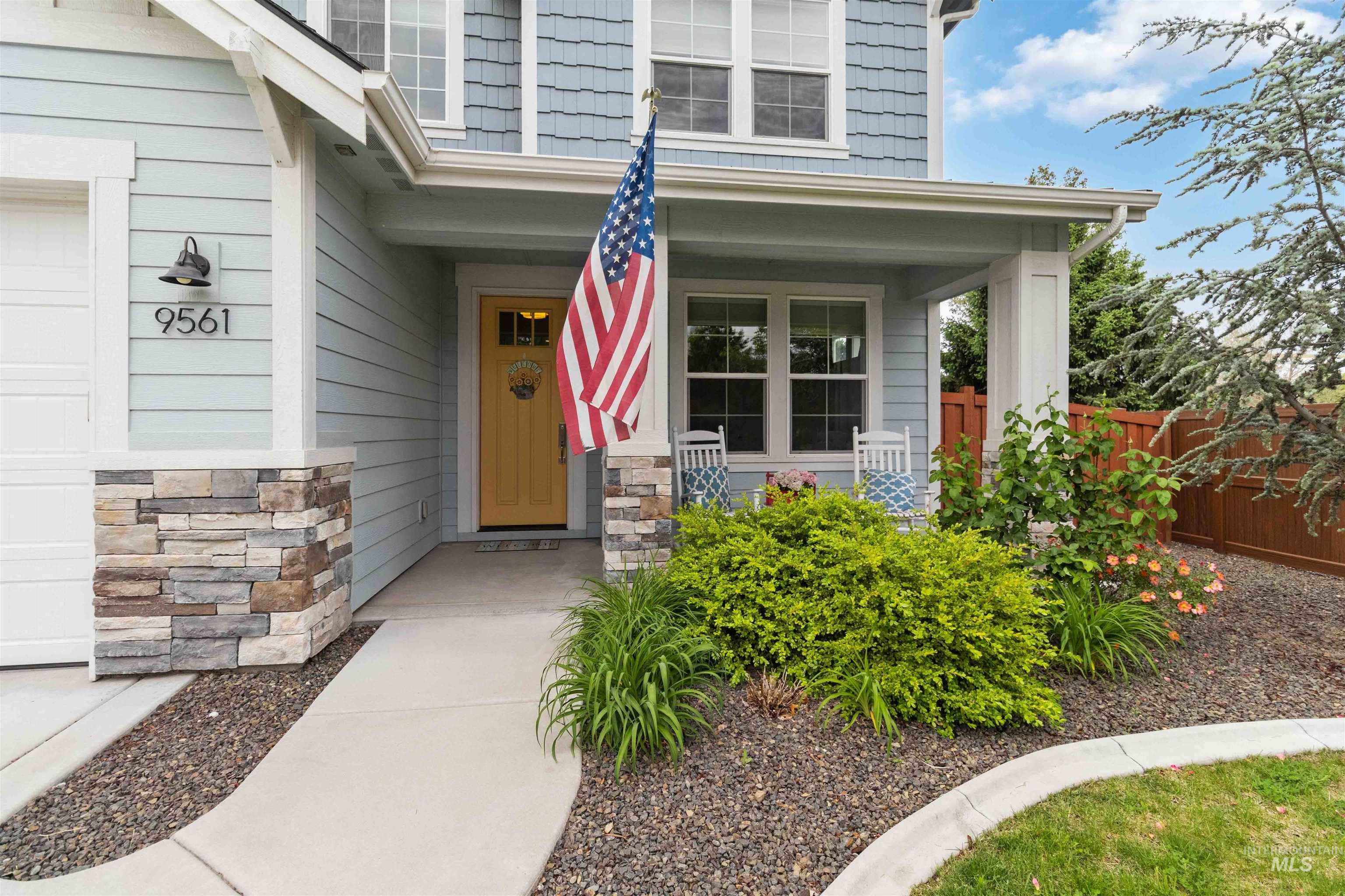 9561 W Wildbranch Dr., Star, Idaho 83669, 4 Bedrooms, 2.5 Bathrooms, Residential For Sale, Price $699,900,MLS 98986404