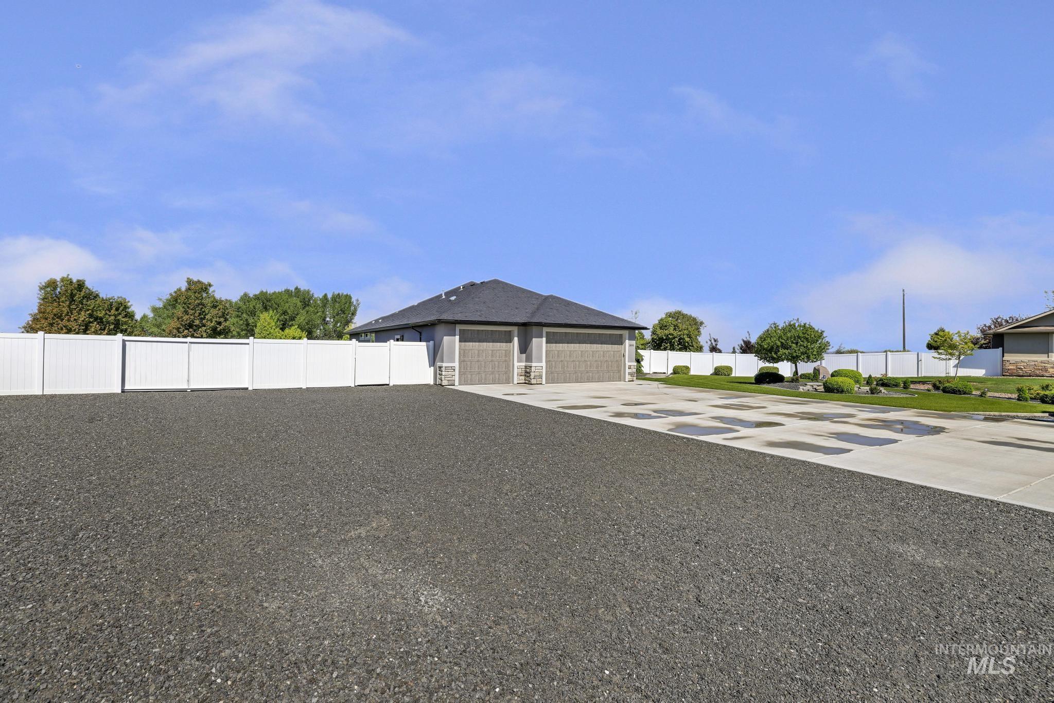 3895 N 3472 E, Kimberly, Idaho 83341, 4 Bedrooms, 3.5 Bathrooms, Residential For Sale, Price $662,000,MLS 98986406