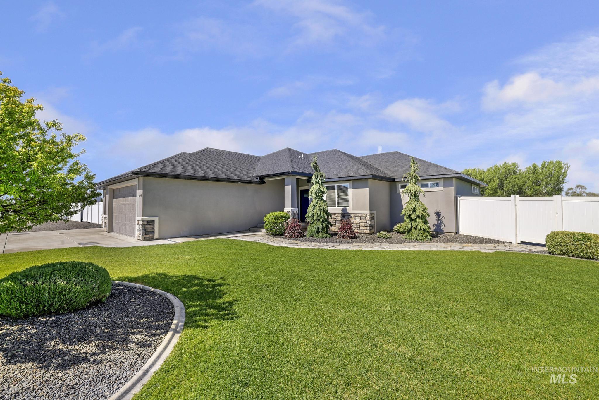 3895 N 3472 E, Kimberly, Idaho 83341, 4 Bedrooms, 3.5 Bathrooms, Residential For Sale, Price $662,000,MLS 98986406