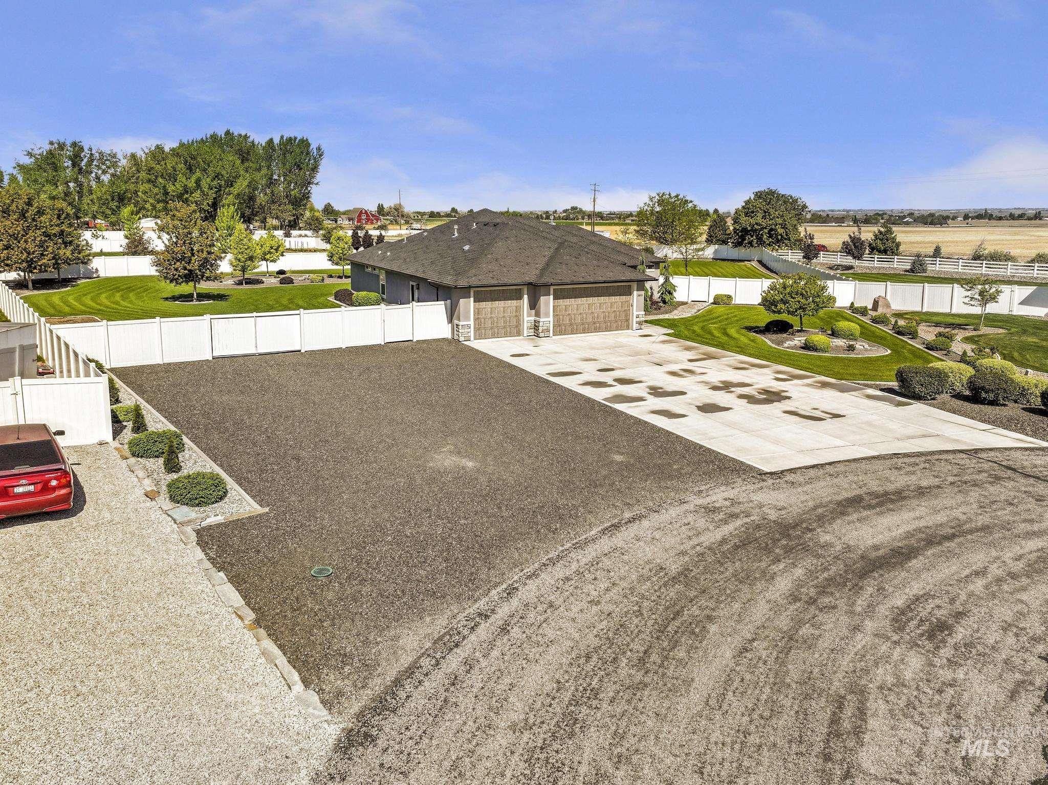 3895 N 3472 E, Kimberly, Idaho 83341, 4 Bedrooms, 3.5 Bathrooms, Residential For Sale, Price $662,000,MLS 98986406