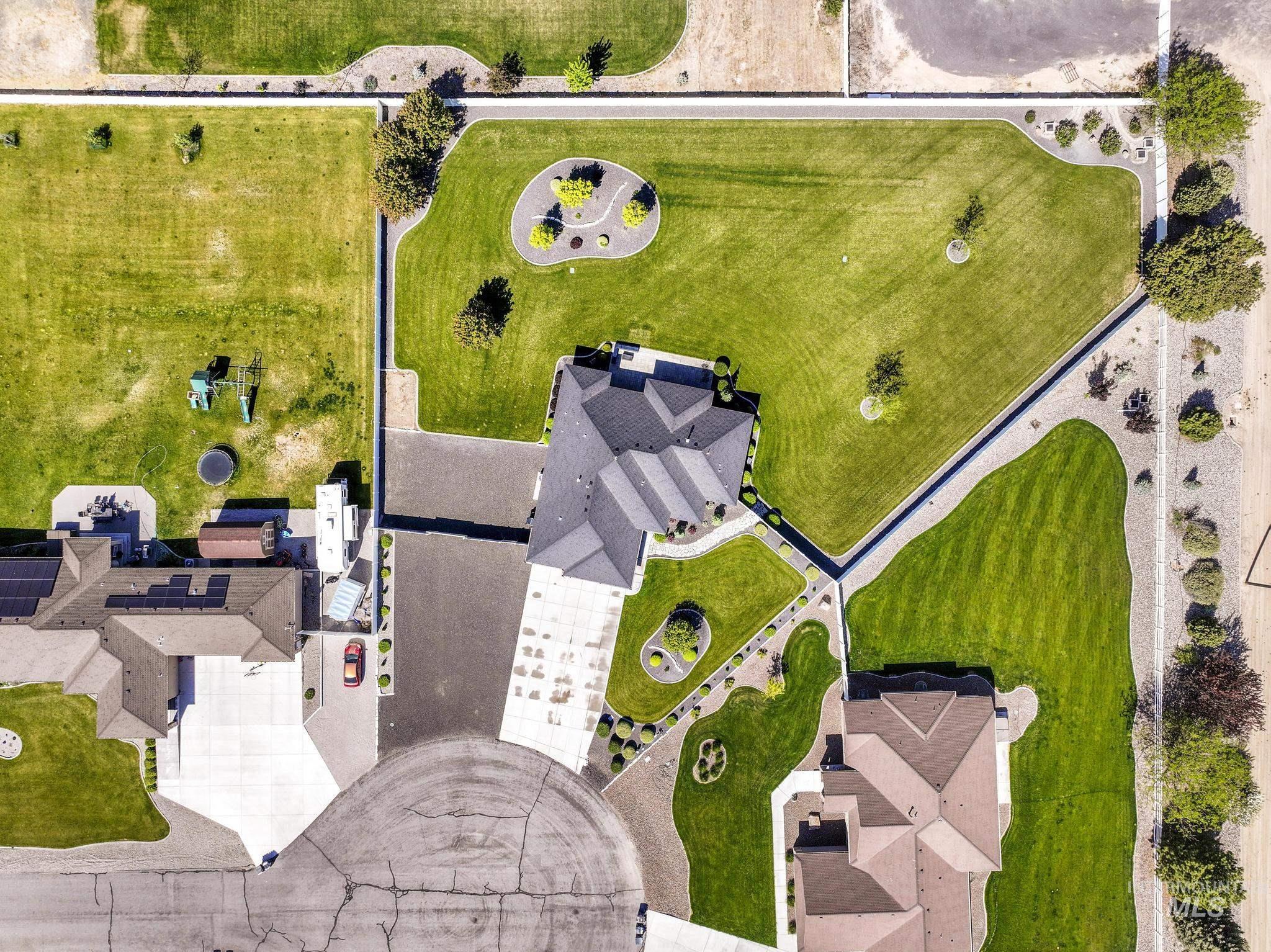 3895 N 3472 E, Kimberly, Idaho 83341, 4 Bedrooms, 3.5 Bathrooms, Residential For Sale, Price $662,000,MLS 98986406