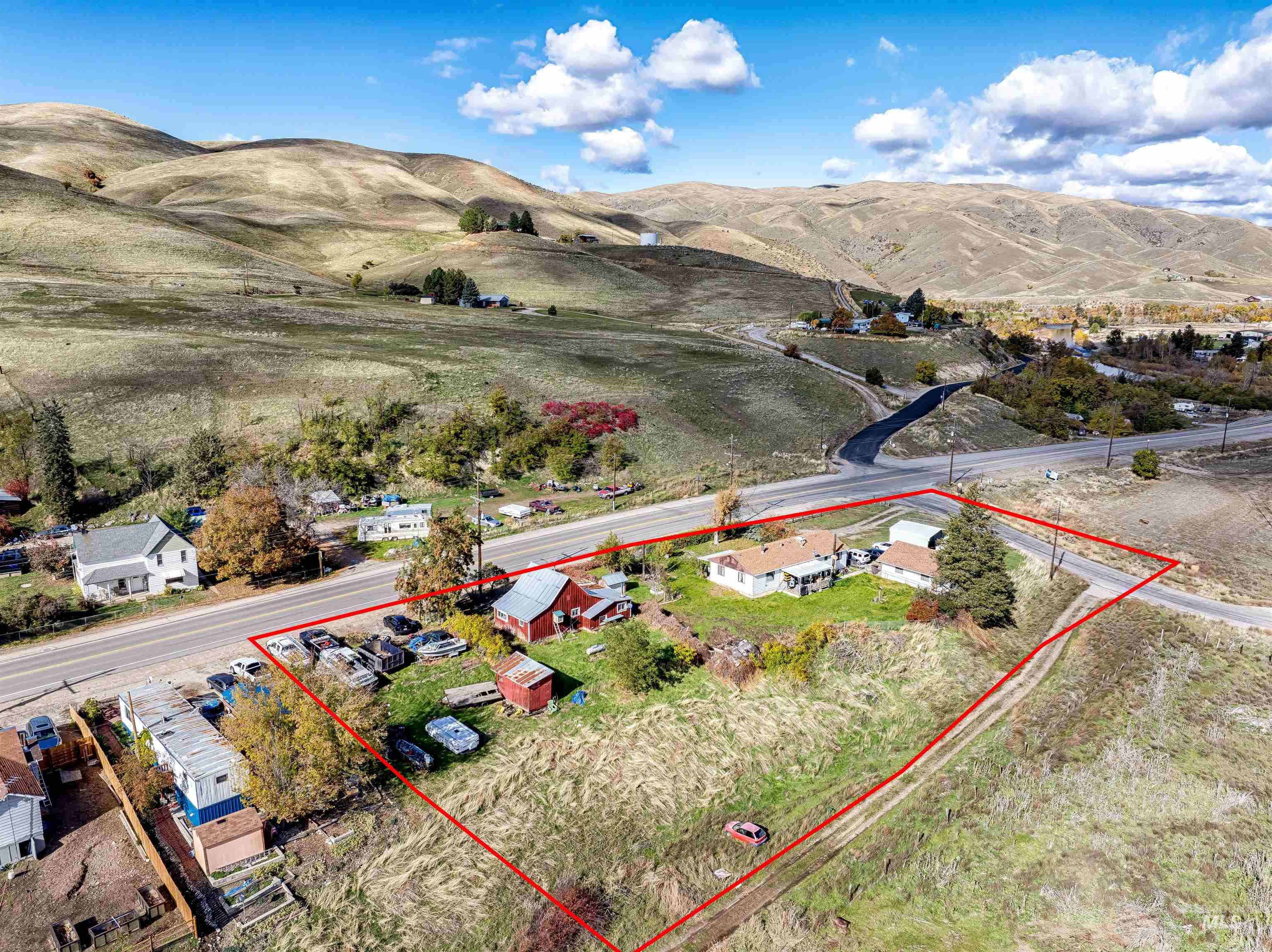 355 & 359 Highway 55, Horseshoe Bend, Idaho 83629, 3 Bedrooms, 2 Bathrooms, Residential Income For Sale, Price $415,000, 98986407