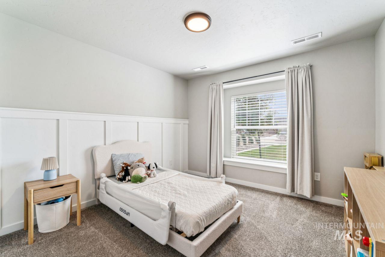 17413 N Santimon Way, Nampa, Idaho 83687, 4 Bedrooms, 2 Bathrooms, Residential For Sale, Price $454,900,MLS 98986410