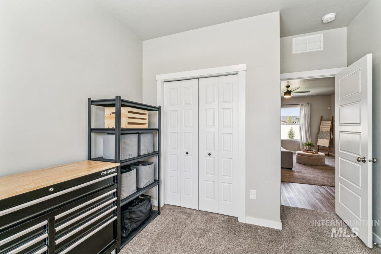 17413 N Santimon Way, Nampa, Idaho 83687, 4 Bedrooms, 2 Bathrooms, Residential For Sale, Price $454,900,MLS 98986410