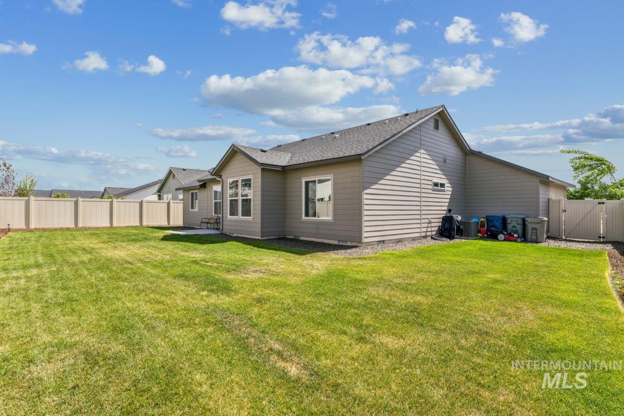 17413 N Santimon Way, Nampa, Idaho 83687, 4 Bedrooms, 2 Bathrooms, Residential For Sale, Price $454,900,MLS 98986410