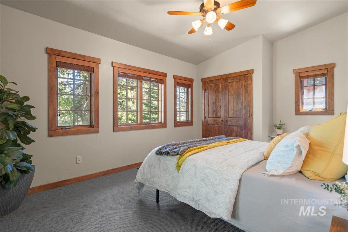 7 Rock Creek Ct., Donnelly, Idaho 83615, 2 Bedrooms, 2.5 Bathrooms, Residential For Sale, Price $1,199,900, 98986411