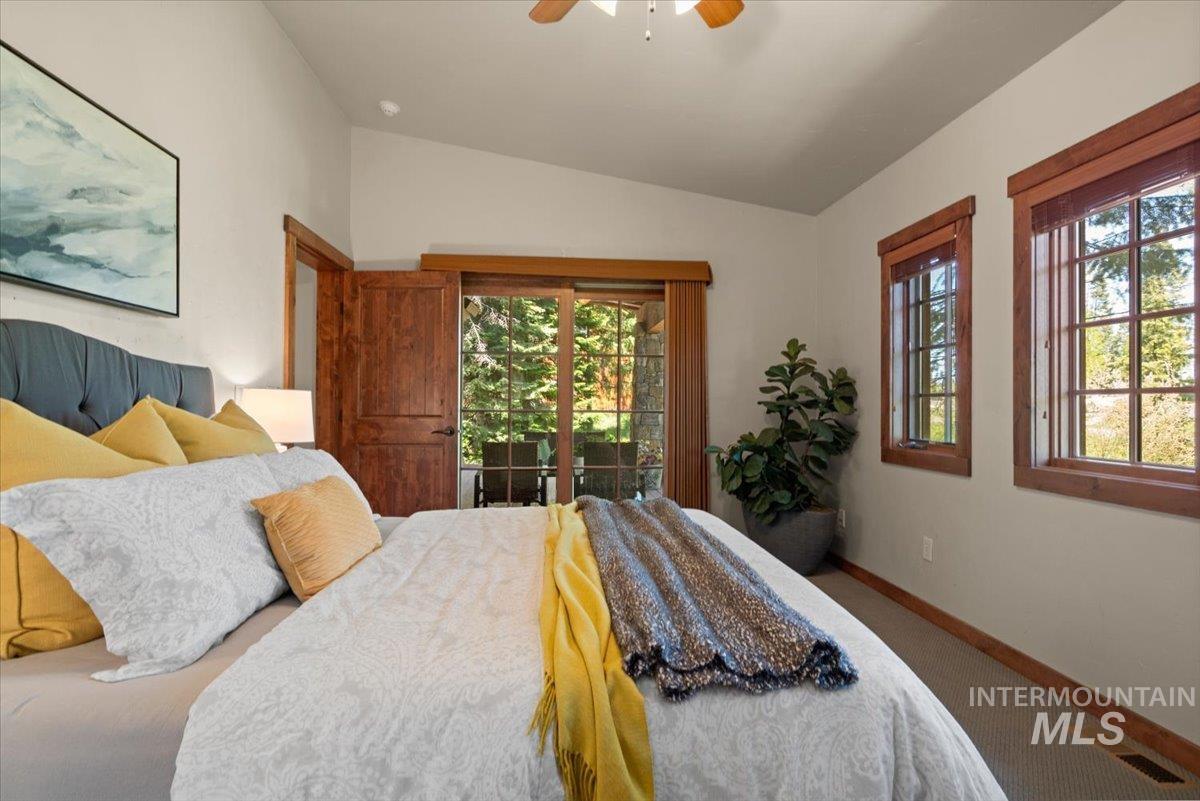 7 Rock Creek Ct., Donnelly, Idaho 83615, 2 Bedrooms, 2.5 Bathrooms, Residential For Sale, Price $1,199,900, 98986411