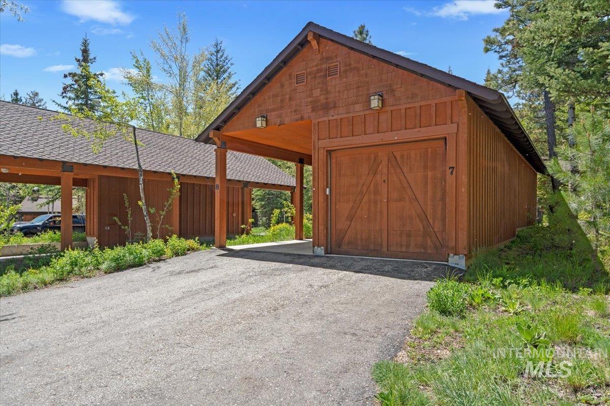 7 Rock Creek Ct., Donnelly, Idaho 83615, 2 Bedrooms, 2.5 Bathrooms, Residential For Sale, Price $1,199,900, 98986411