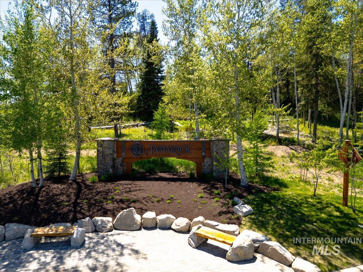 7 Rock Creek Ct., Donnelly, Idaho 83615, 2 Bedrooms, 2.5 Bathrooms, Residential For Sale, Price $1,199,900, 98986411