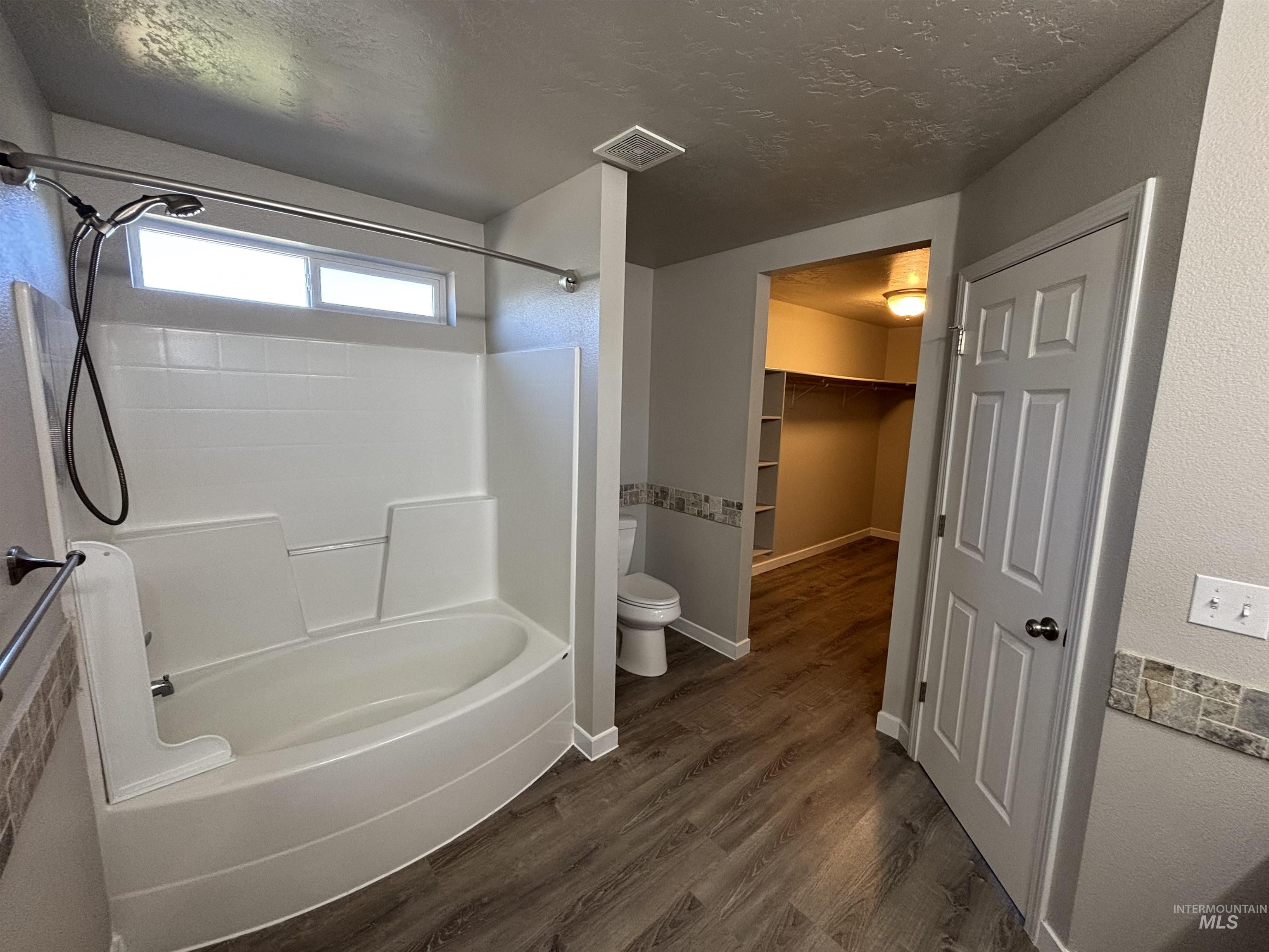 138 NE Malad Ct, Mountain Home, Idaho 83647, 4 Bedrooms, 2.5 Bathrooms, Residential For Sale, Price $395,000,MLS 98986412