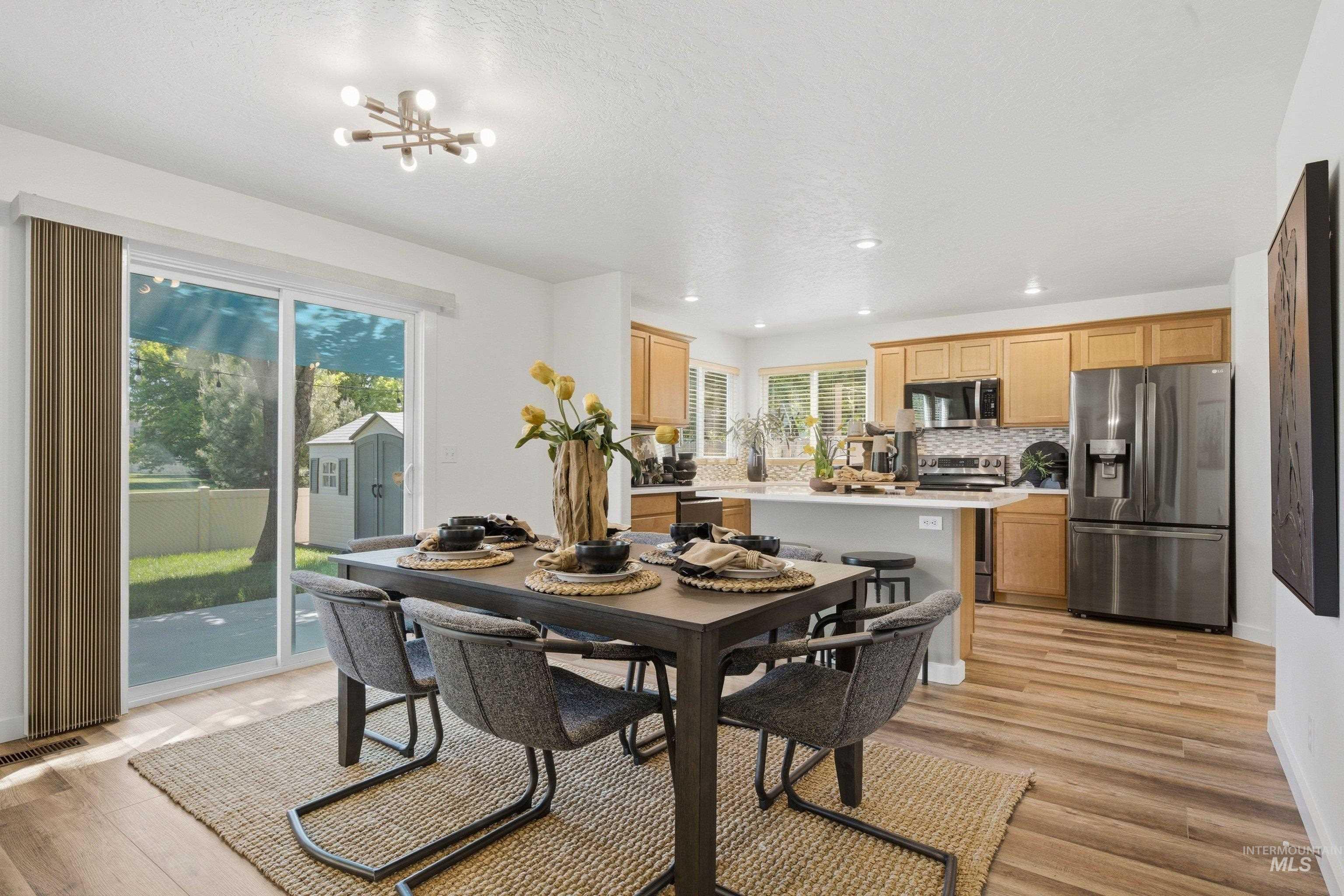 6506 S Warwickshire Ave, Boise, Idaho 83709, 4 Bedrooms, 2.5 Bathrooms, Residential For Sale, Price $475,000,MLS 98986414