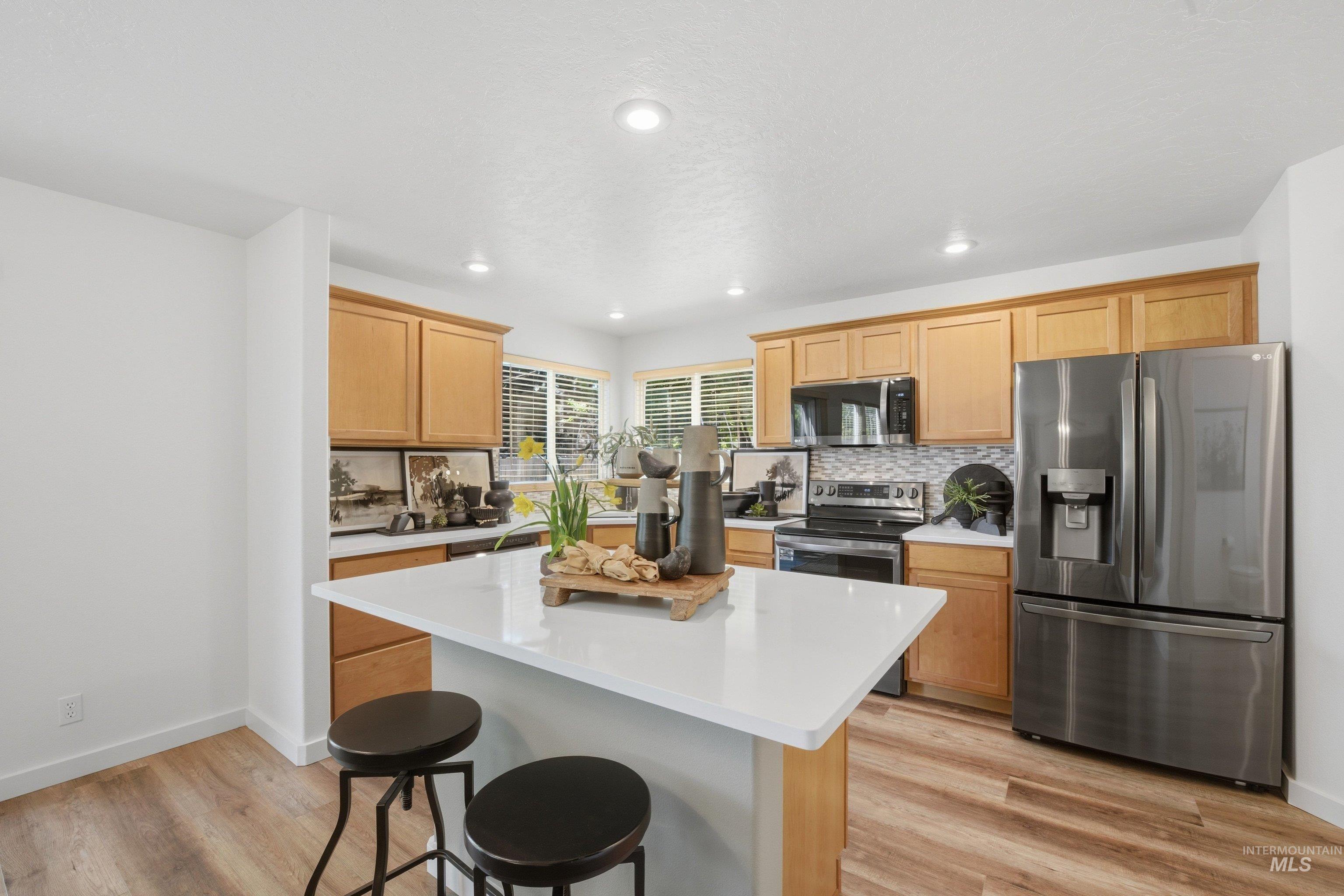 6506 S Warwickshire Ave, Boise, Idaho 83709, 4 Bedrooms, 2.5 Bathrooms, Residential For Sale, Price $475,000,MLS 98986414