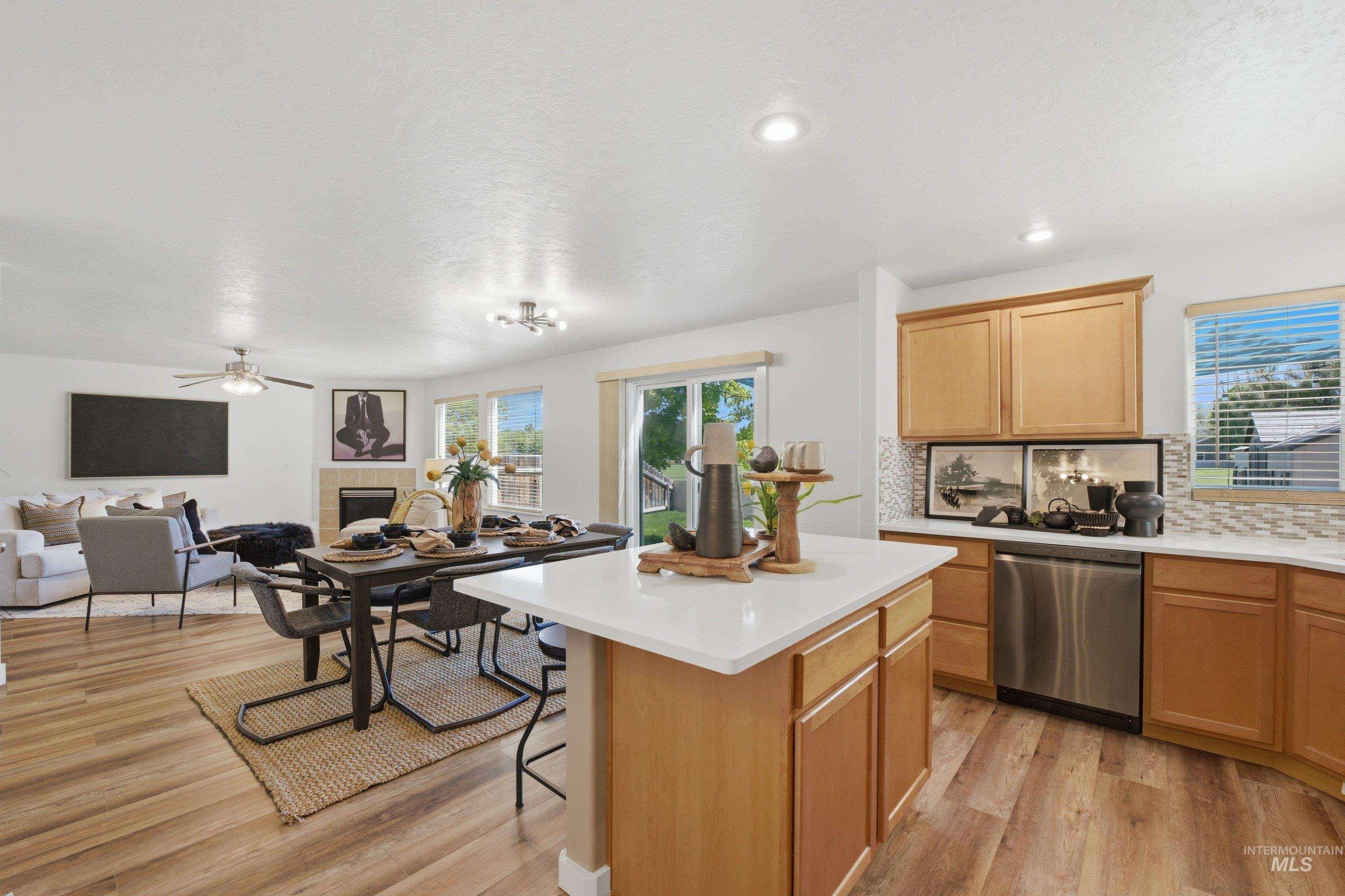 6506 S Warwickshire Ave, Boise, Idaho 83709, 4 Bedrooms, 2.5 Bathrooms, Residential For Sale, Price $475,000,MLS 98986414