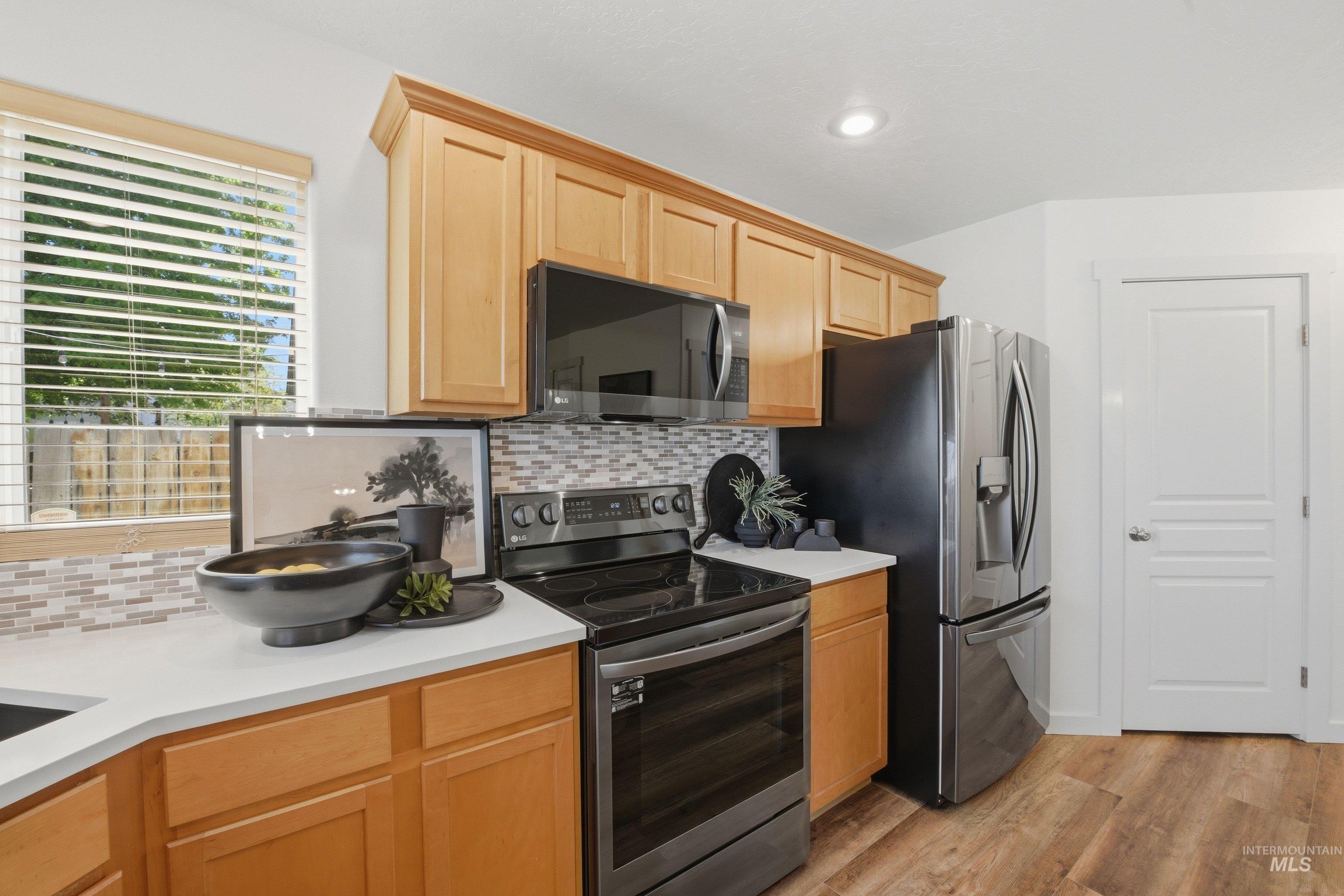 6506 S Warwickshire Ave, Boise, Idaho 83709, 4 Bedrooms, 2.5 Bathrooms, Residential For Sale, Price $475,000,MLS 98986414