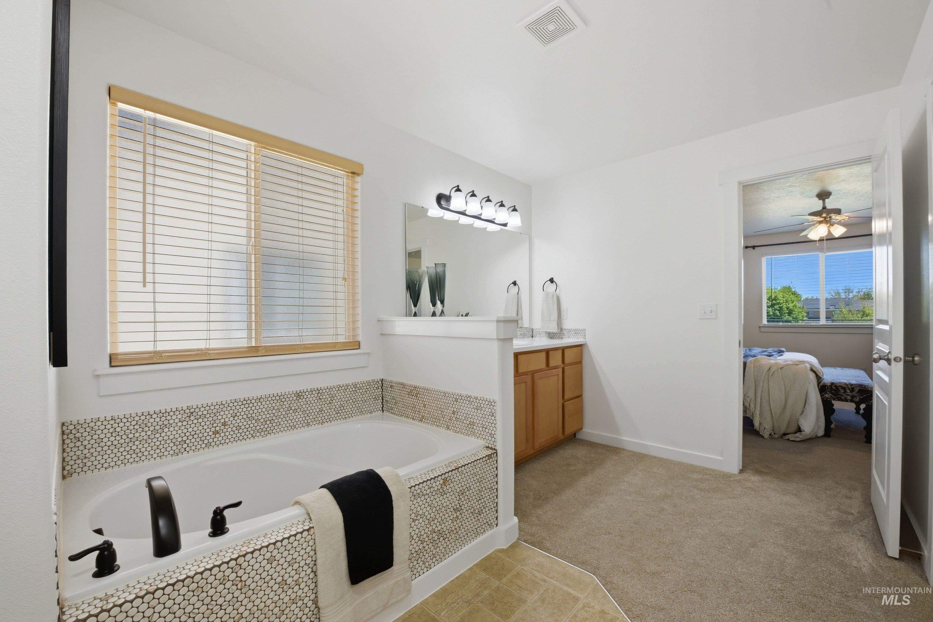 6506 S Warwickshire Ave, Boise, Idaho 83709, 4 Bedrooms, 2.5 Bathrooms, Residential For Sale, Price $475,000,MLS 98986414