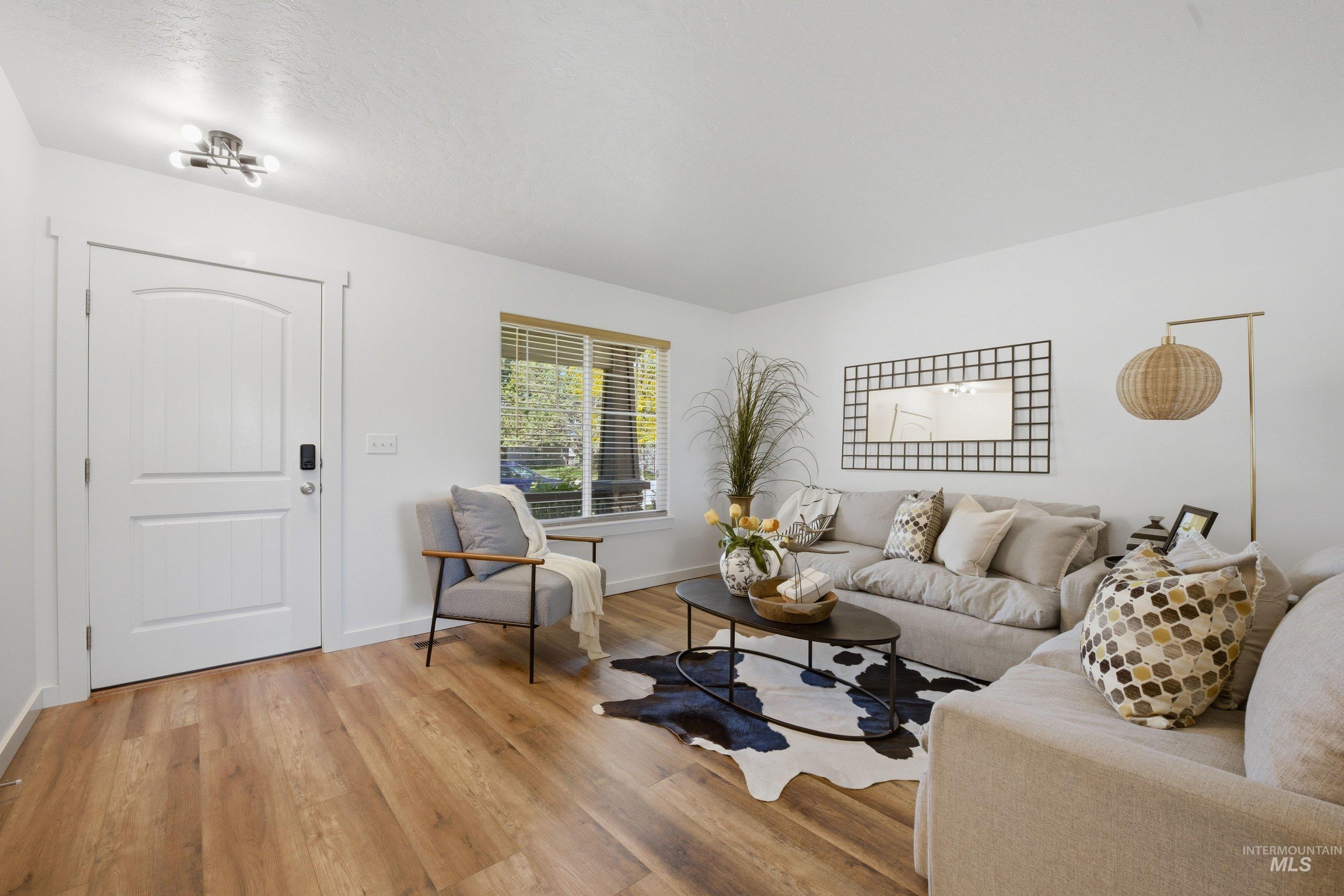 6506 S Warwickshire Ave, Boise, Idaho 83709, 4 Bedrooms, 2.5 Bathrooms, Residential For Sale, Price $475,000,MLS 98986414