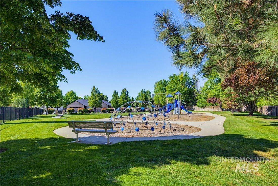 1945 N Justin Ave, Meridian, Idaho 83646, 4 Bedrooms, 2.5 Bathrooms, Residential For Sale, Price $465,000,MLS 98986416