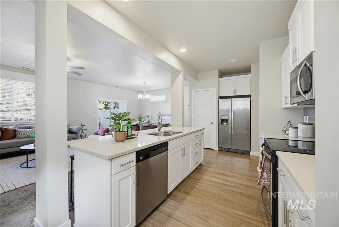 1945 N Justin Ave, Meridian, Idaho 83646, 4 Bedrooms, 2.5 Bathrooms, Residential For Sale, Price $465,000,MLS 98986416
