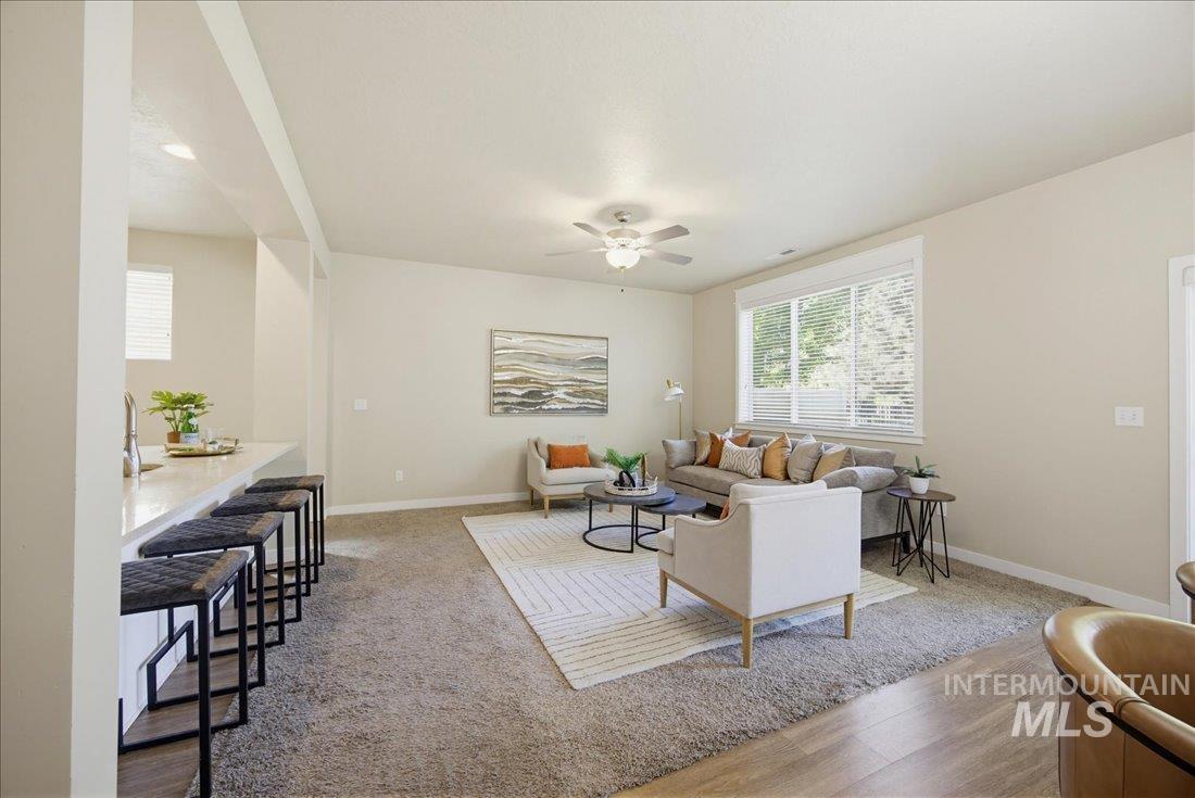 1945 N Justin Ave, Meridian, Idaho 83646, 4 Bedrooms, 2.5 Bathrooms, Residential For Sale, Price $465,000,MLS 98986416