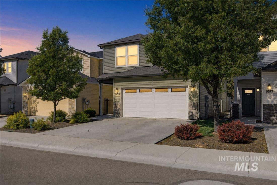 1945 N Justin Ave, Meridian, Idaho 83646, 4 Bedrooms, 2.5 Bathrooms, Residential For Sale, Price $465,000,MLS 98986416